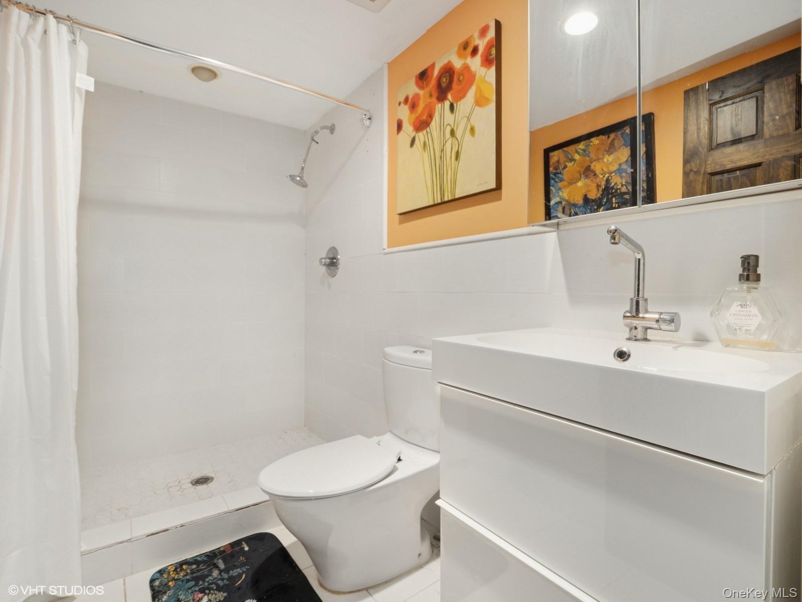 Single Family Elmwood Westchester County, NY 10590, MLS-879514-24