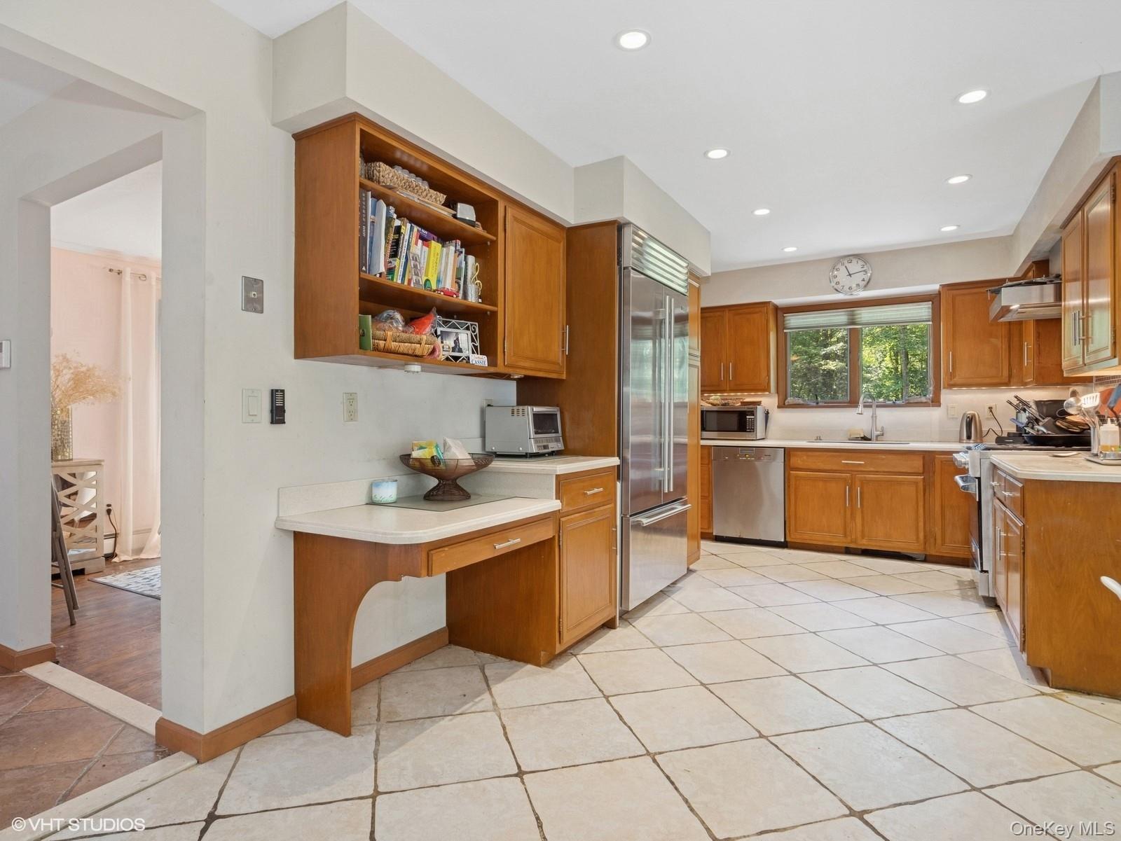 Single Family Elmwood Westchester County, NY 10590, MLS-879514-4