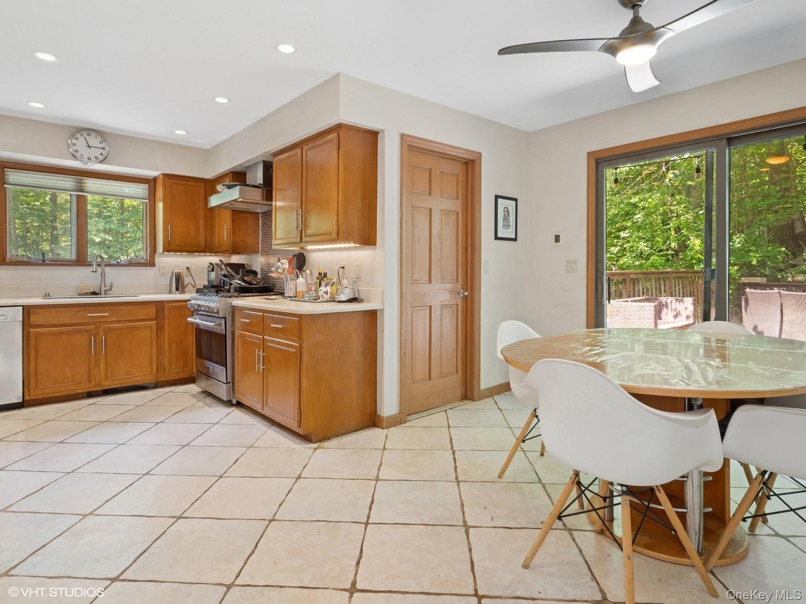 Single Family Elmwood Westchester County, NY 10590, MLS-879514-5