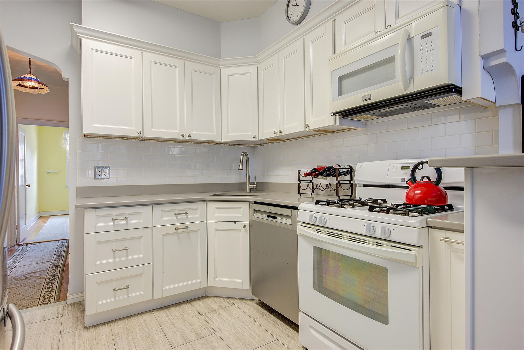 Single Family Caldwell  Queens, NY 11379, MLS-879522-19