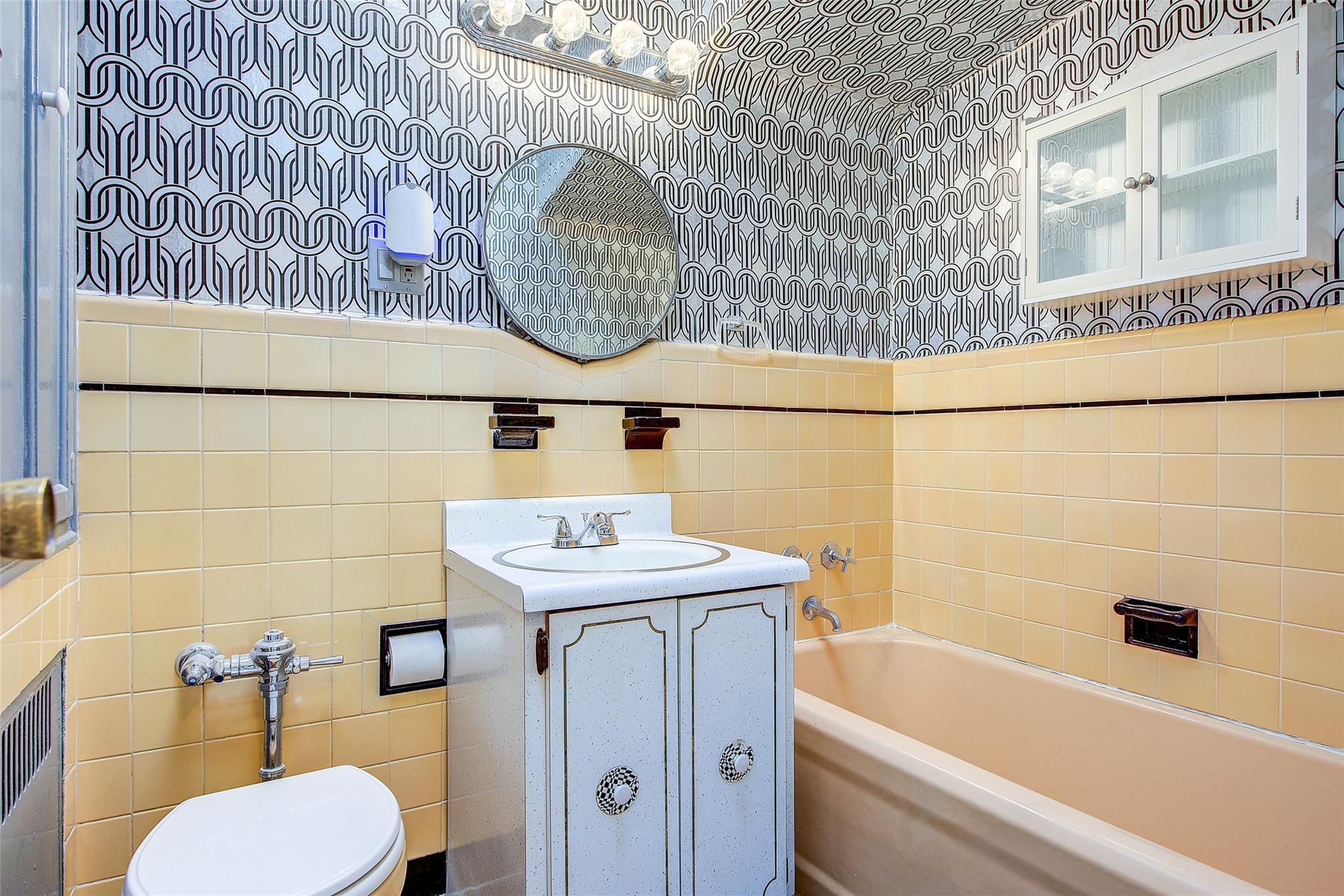 Single Family Caldwell  Queens, NY 11379, MLS-879522-26