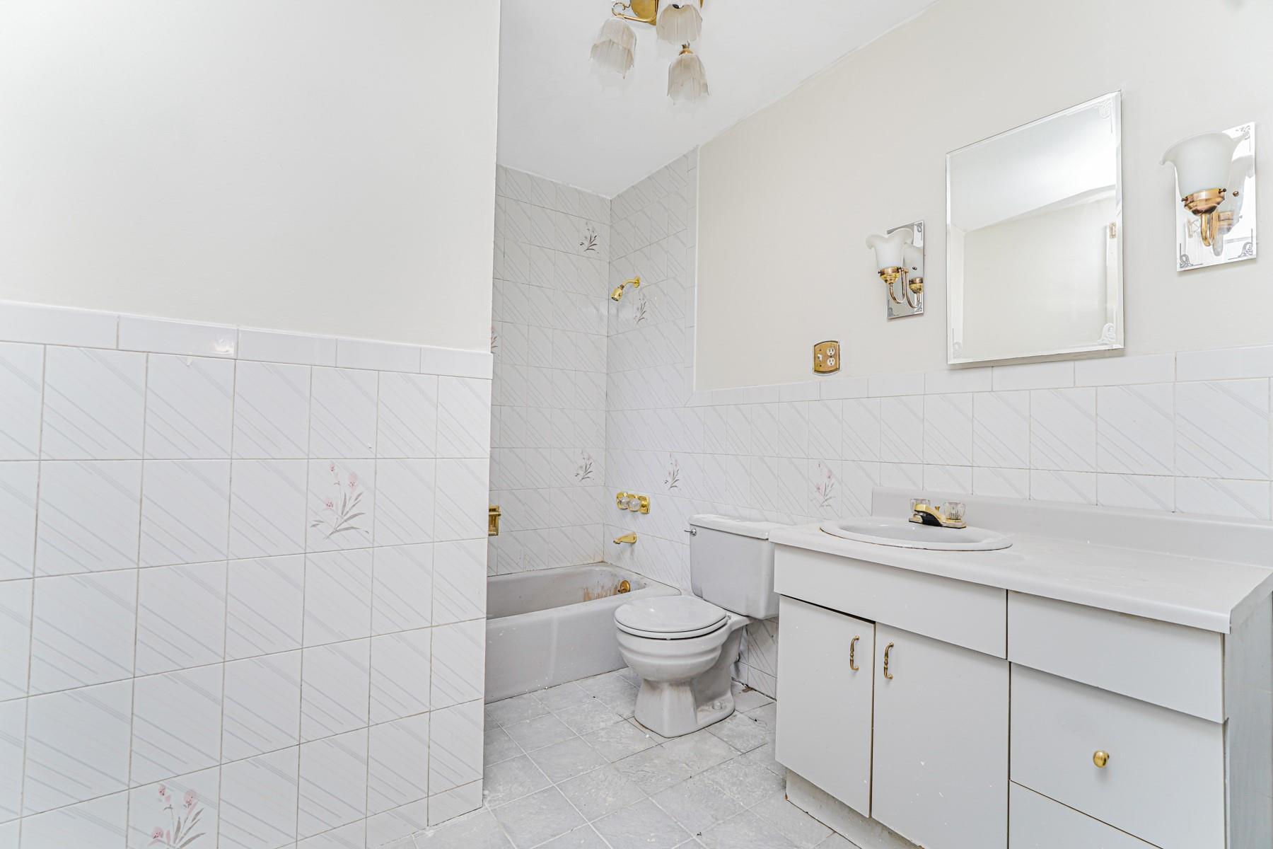 Single Family 18th  Brooklyn, NY 11226, MLS-879528-10