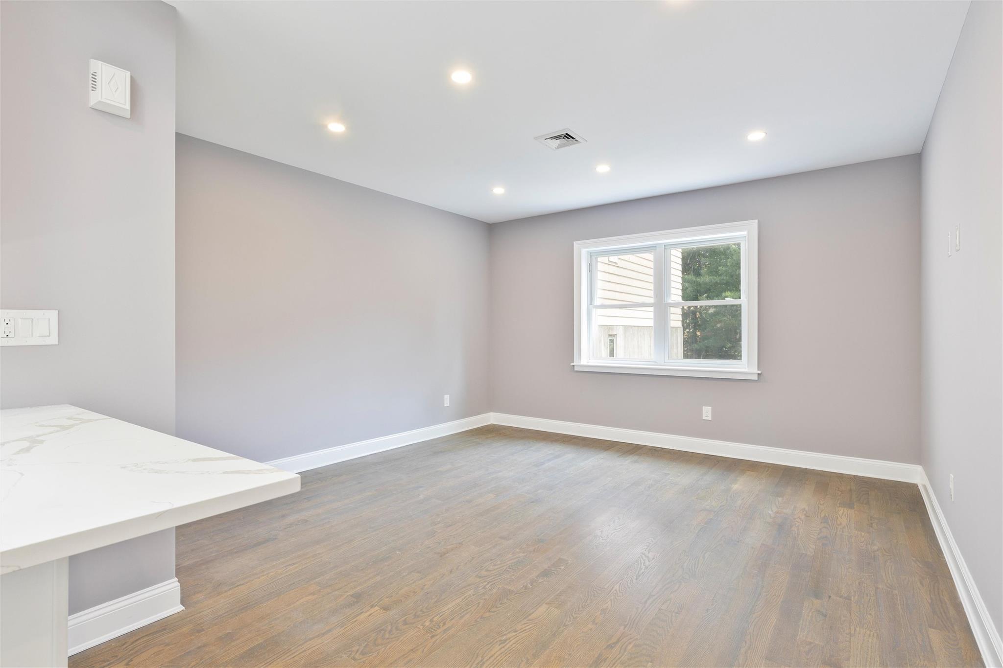 Single Family Jay Ave  Queens, NY 11378, MLS-879556-2