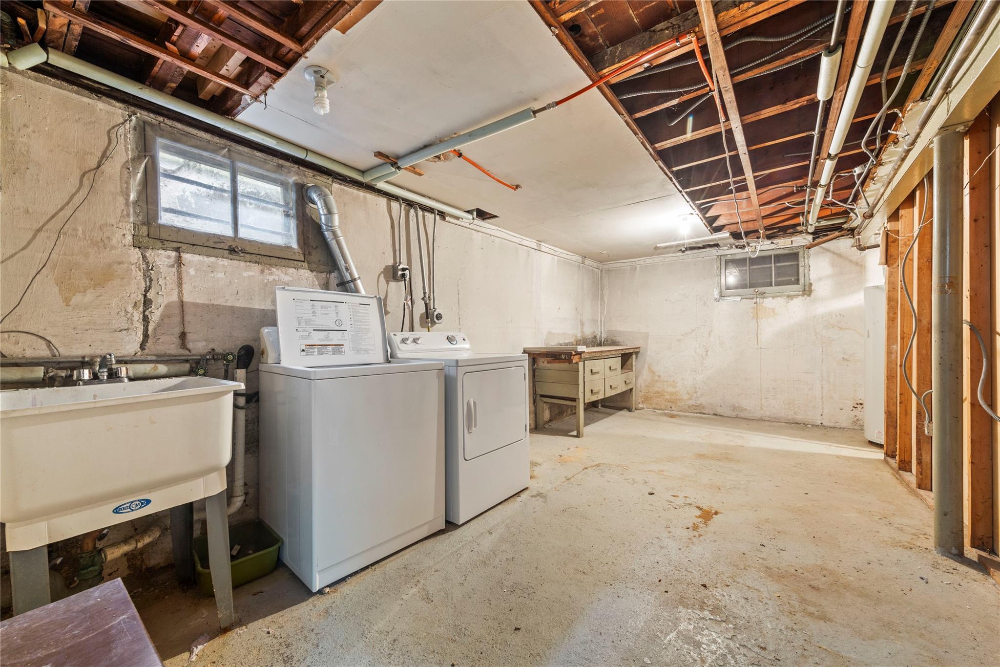 Single Family 187th  Queens, NY 11365, MLS-879562-15