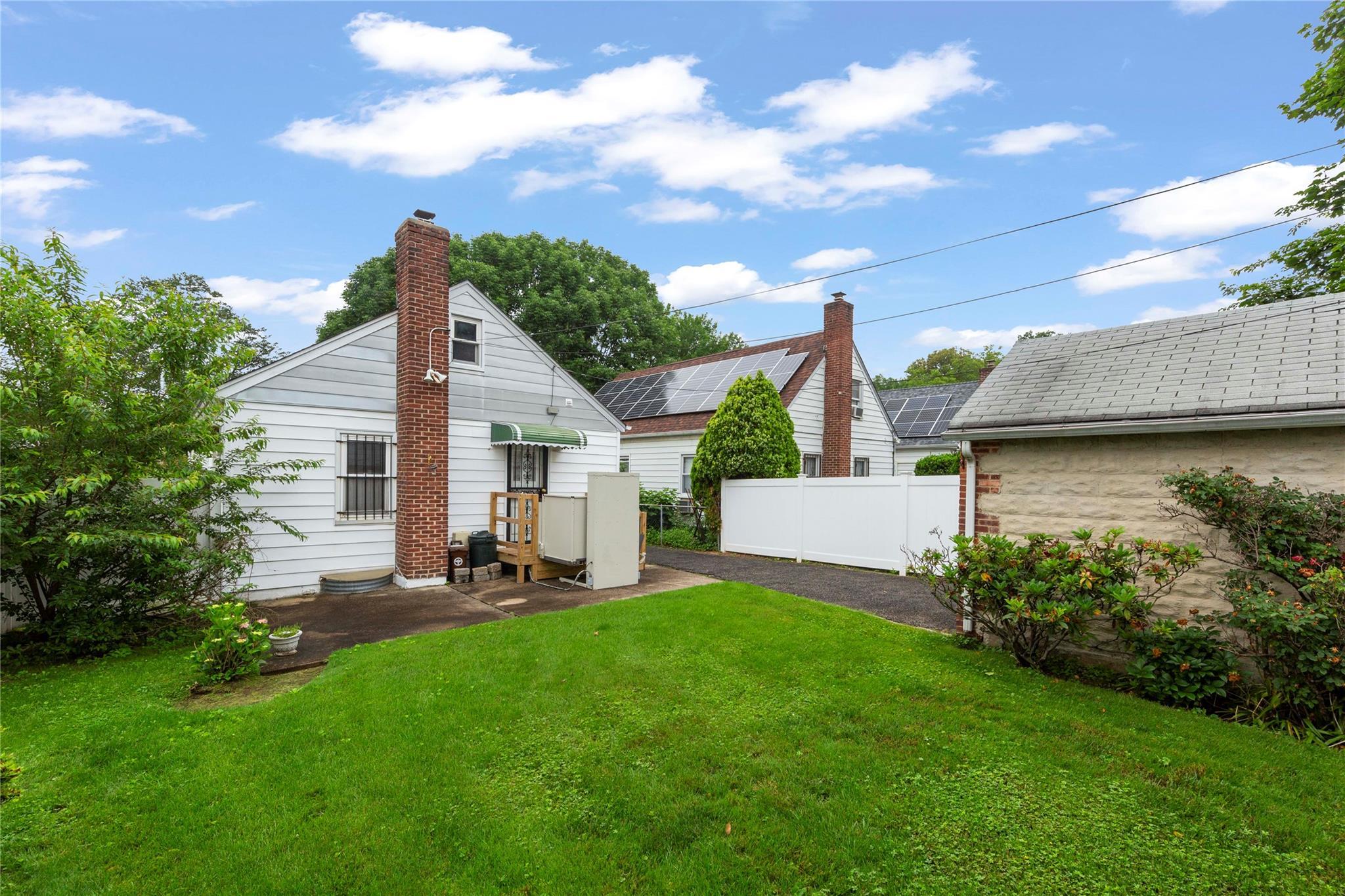 Single Family 187th  Queens, NY 11365, MLS-879562-18