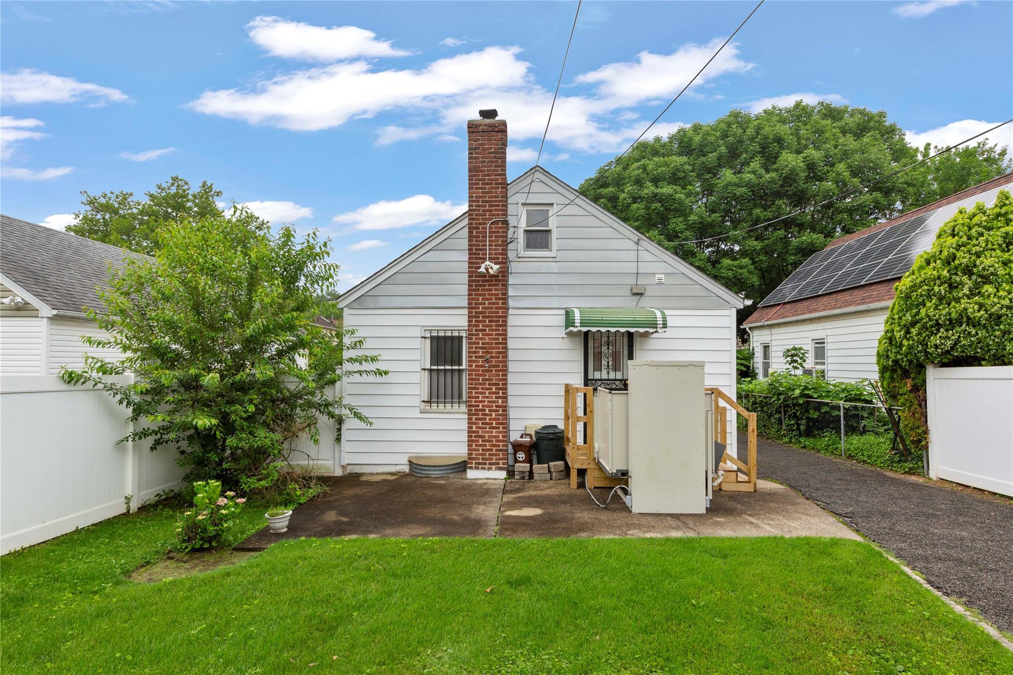 Single Family 187th  Queens, NY 11365, MLS-879562-19