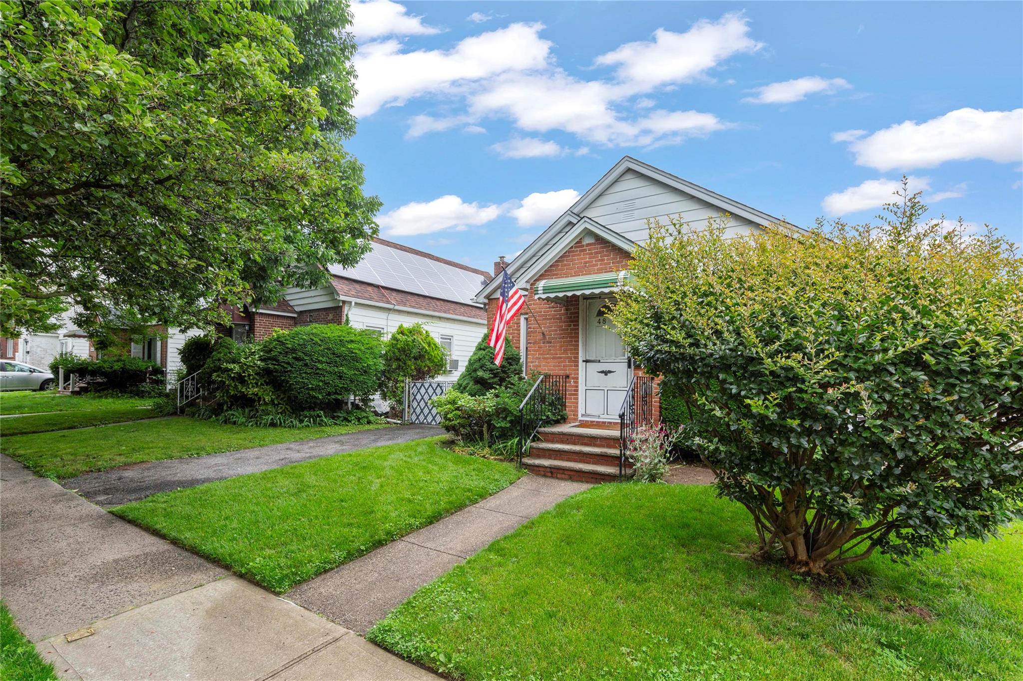 Single Family 187th  Queens, NY 11365, MLS-879562-20