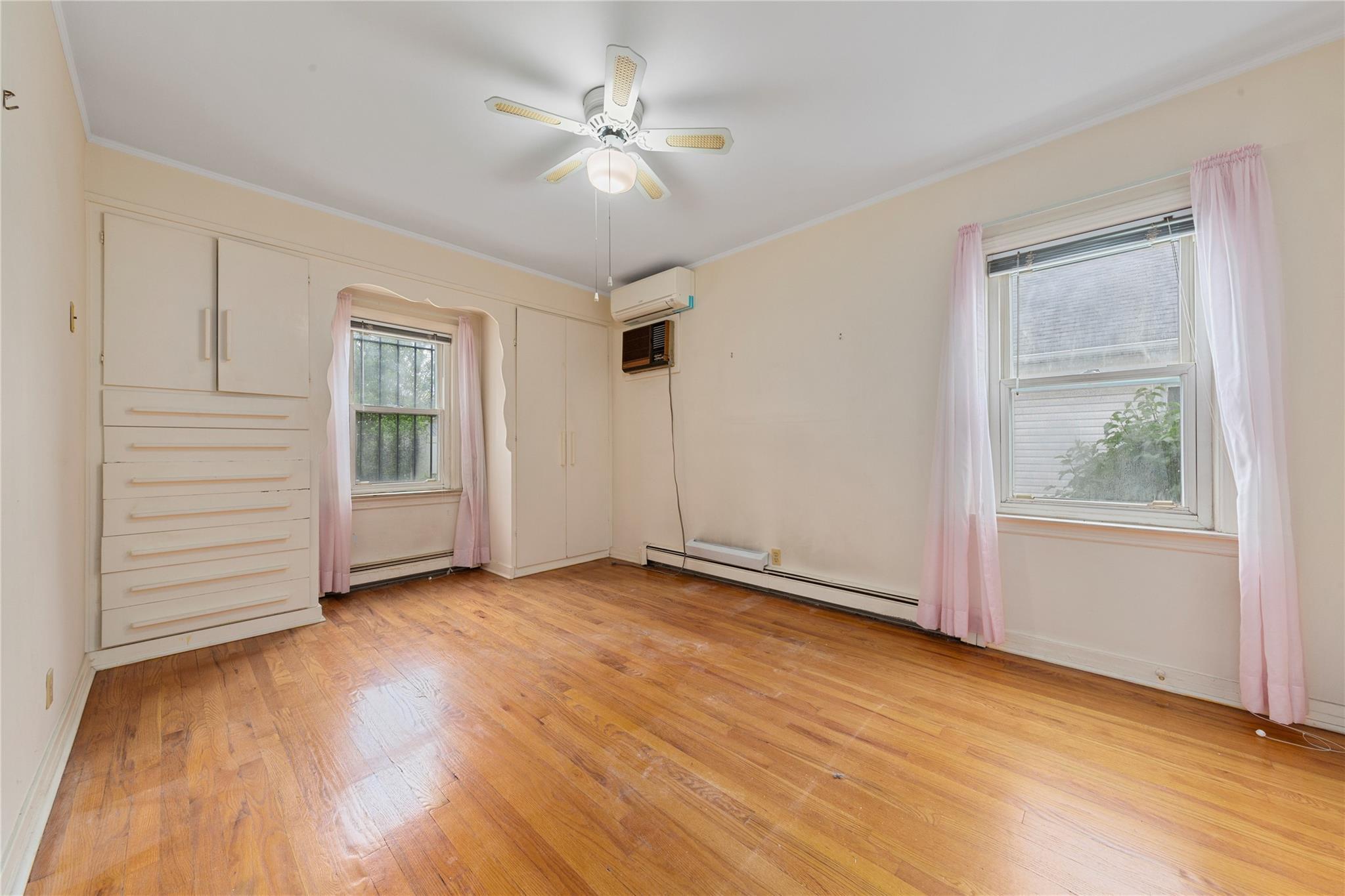 Single Family 187th  Queens, NY 11365, MLS-879562-9