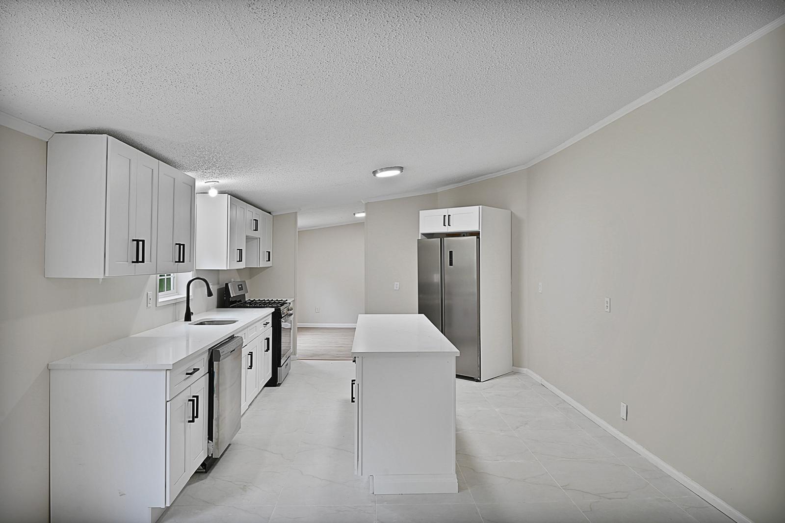 Single Family Airport  Sullivan County, NY 12754, MLS-879587-5
