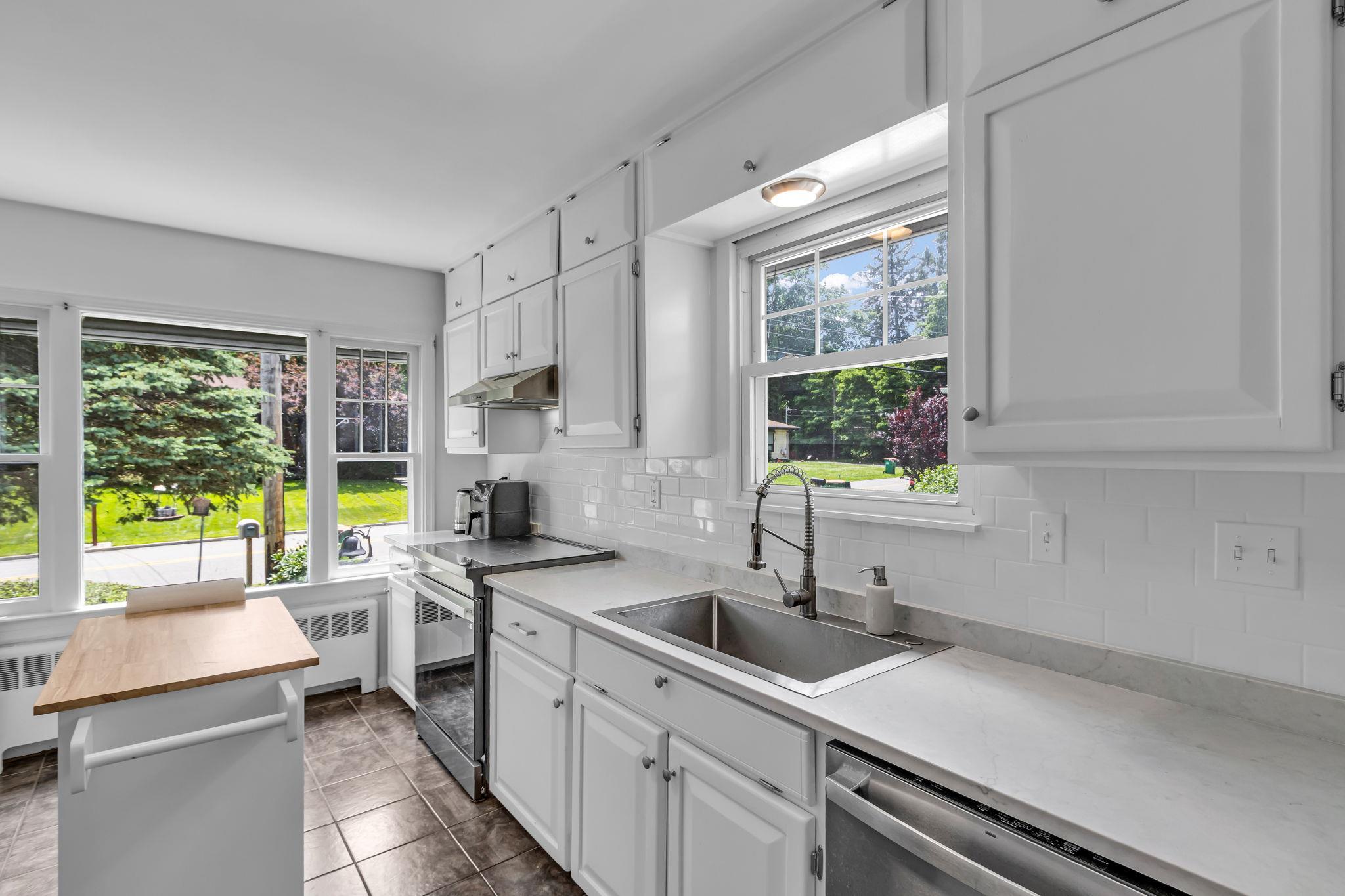 Single Family Washington  Dutchess County, NY 12508, MLS-879599-14