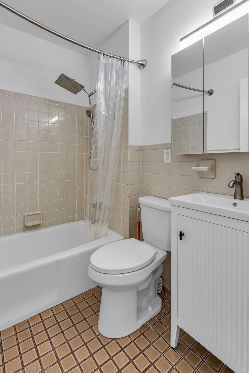 Single Family Washington  Dutchess County, NY 12508, MLS-879599-25