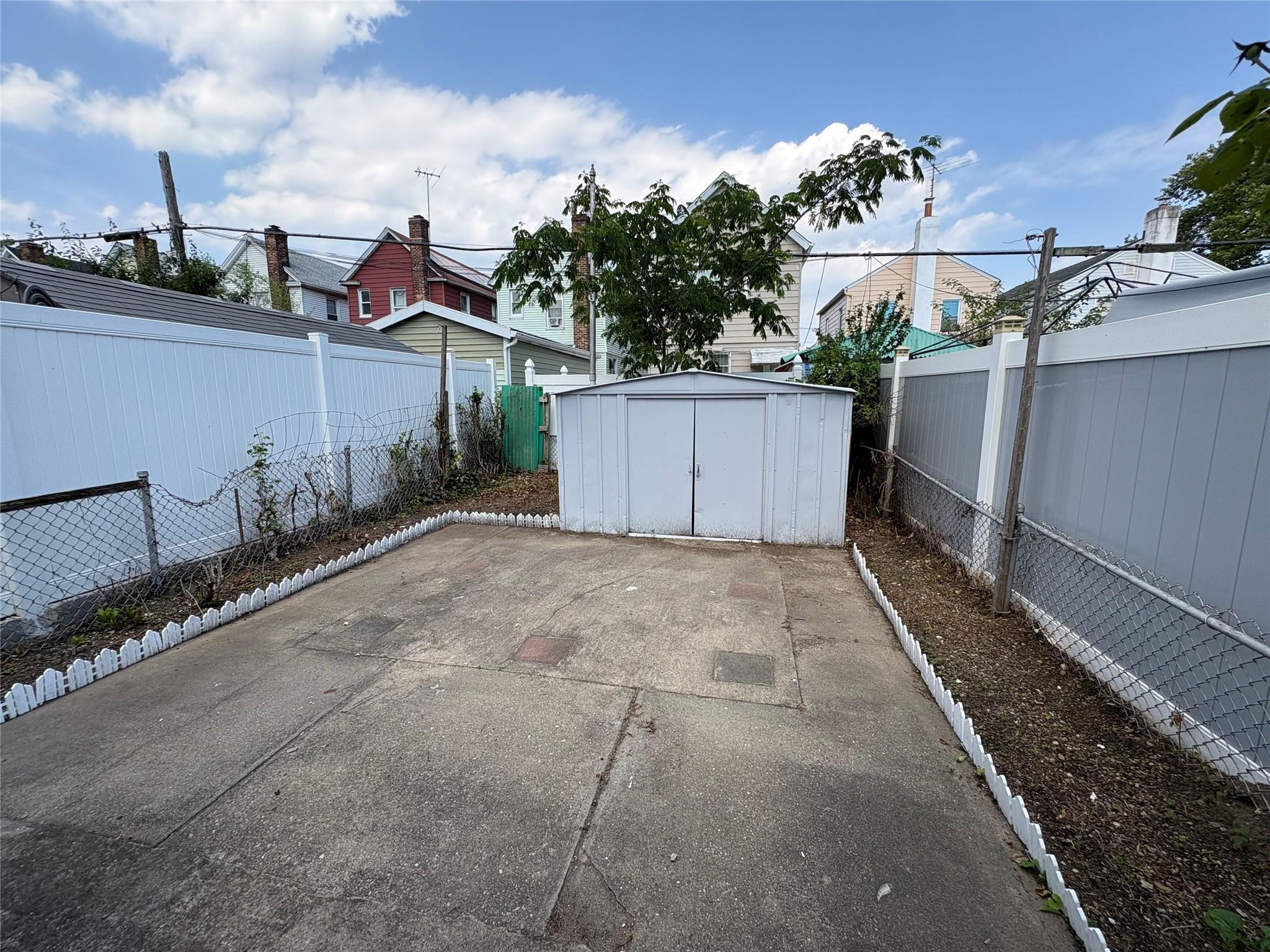 Single Family 185th  Queens, NY 11423, MLS-879615-23