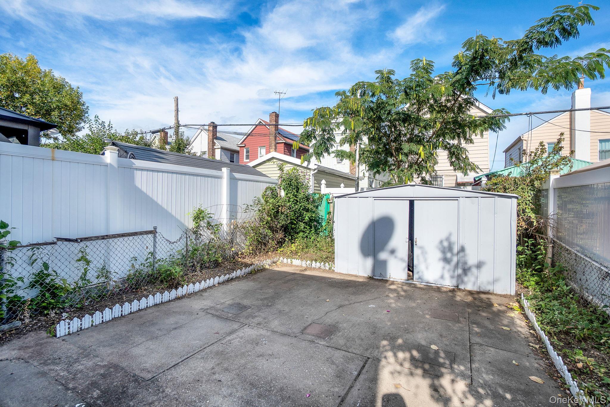 Single Family 185th  Queens, NY 11423, MLS-879615-26