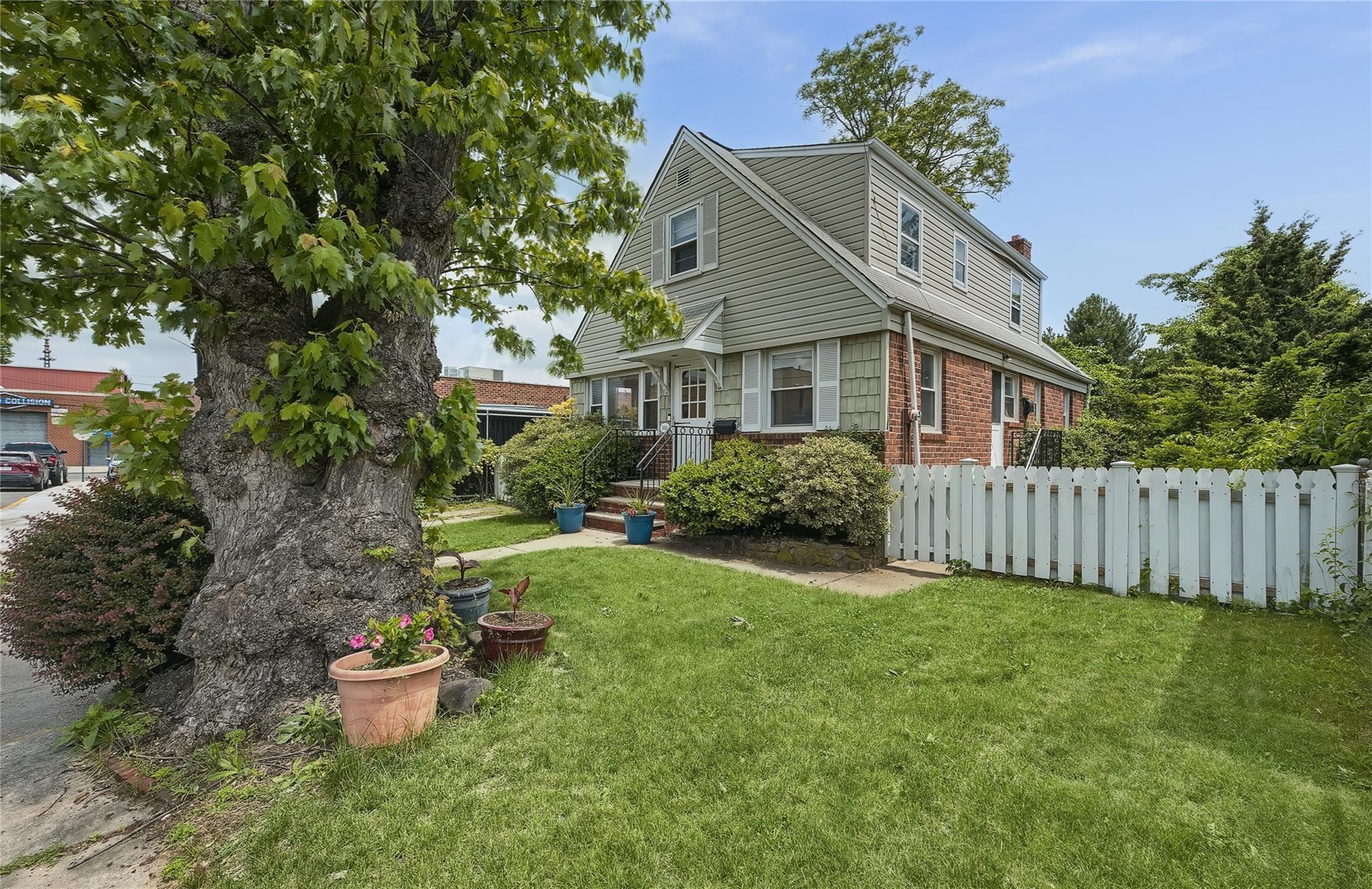 Single Family 213th  Queens, NY 11429, MLS-879629-3