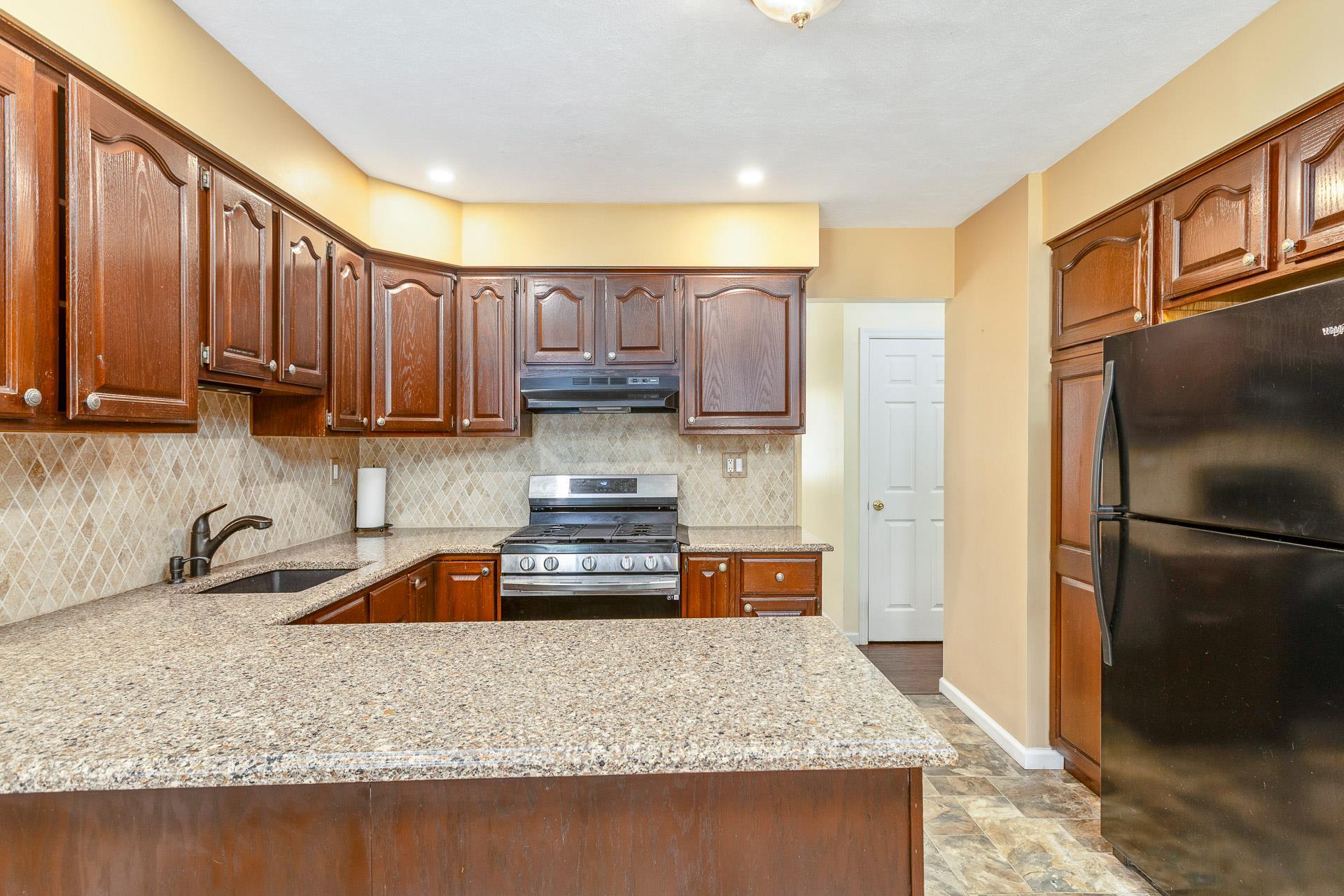 Single Family 4th  Suffolk County, NY 11955, MLS-879647-11