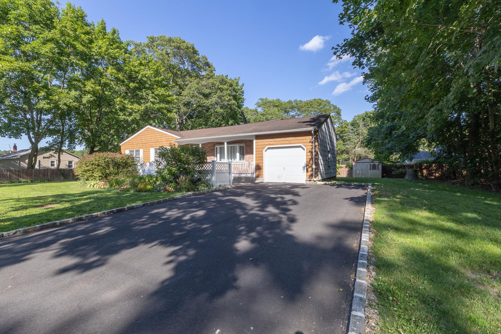 Single Family 4th  Suffolk County, NY 11955, MLS-879647-3