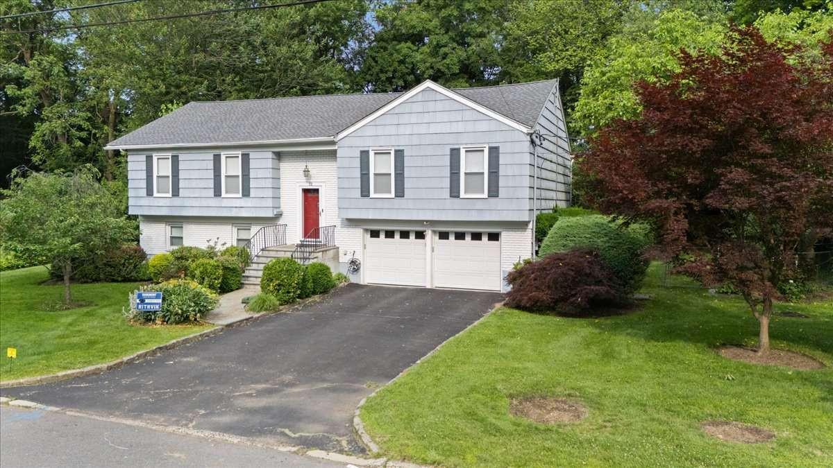 Single Family Edgemont  Westchester County, NY 10583, MLS-879653-28