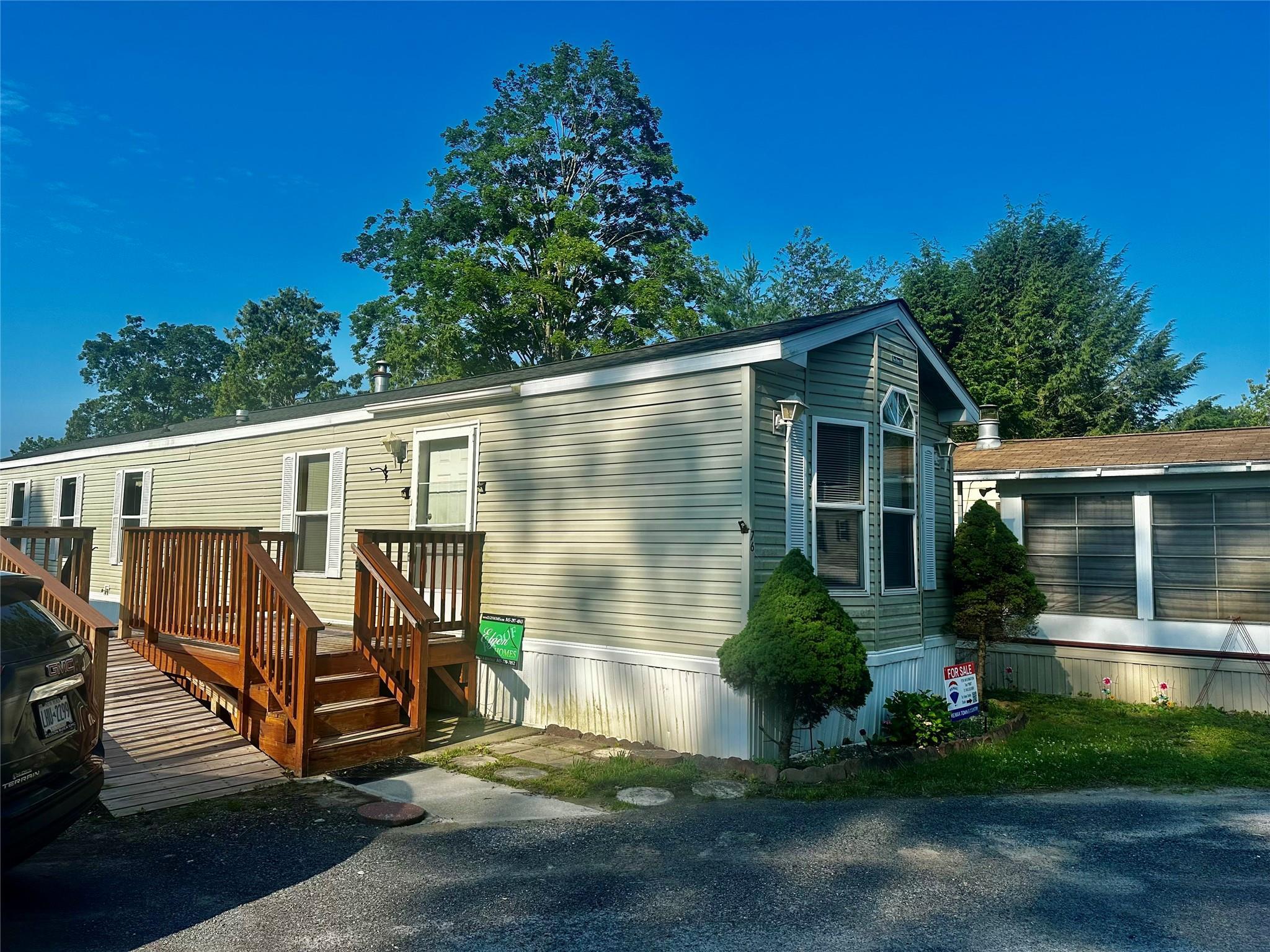 Single Family South  Dutchess County, NY 12590, MLS-879667-2