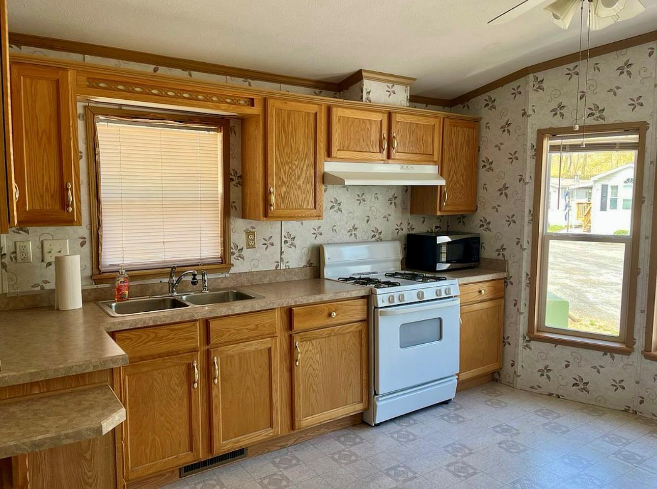 Single Family South  Dutchess County, NY 12590, MLS-879667-8