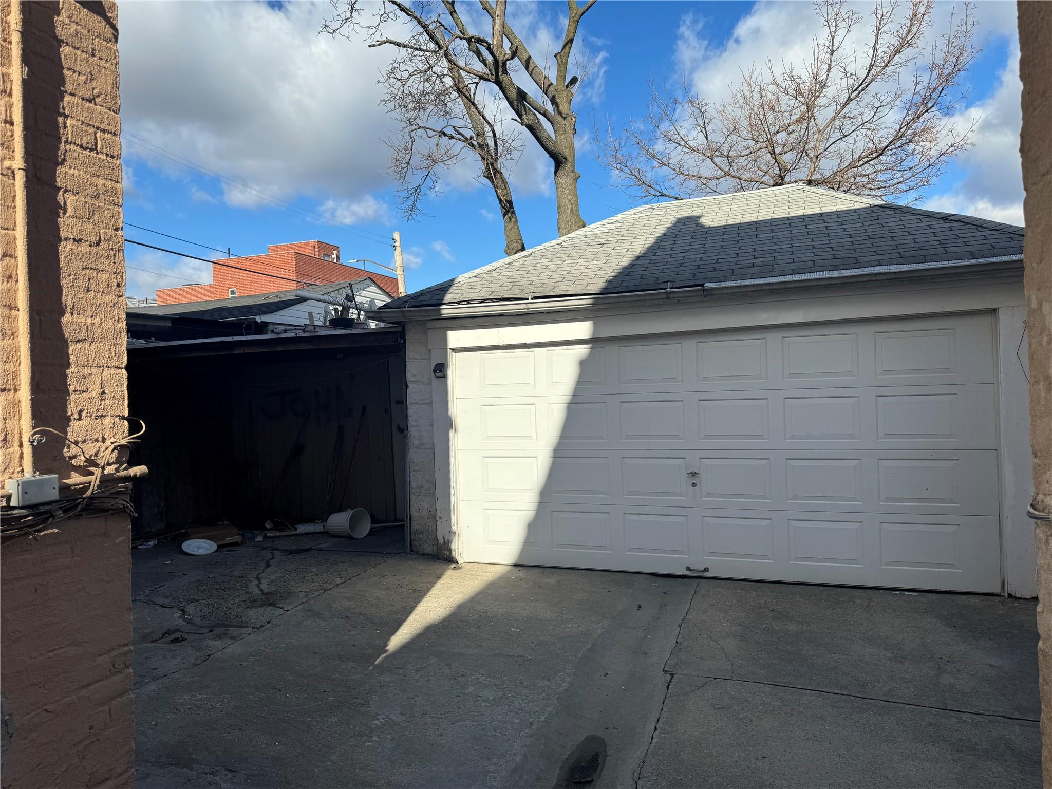 Single Family 32nd  Queens, NY 11369, MLS-879674-22