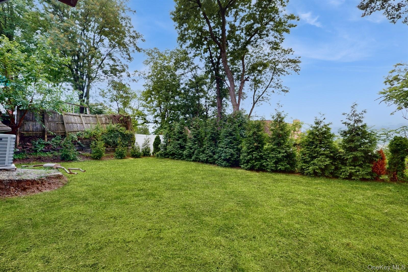 Single Family Arthur  Westchester County, NY 10701, MLS-879717-32