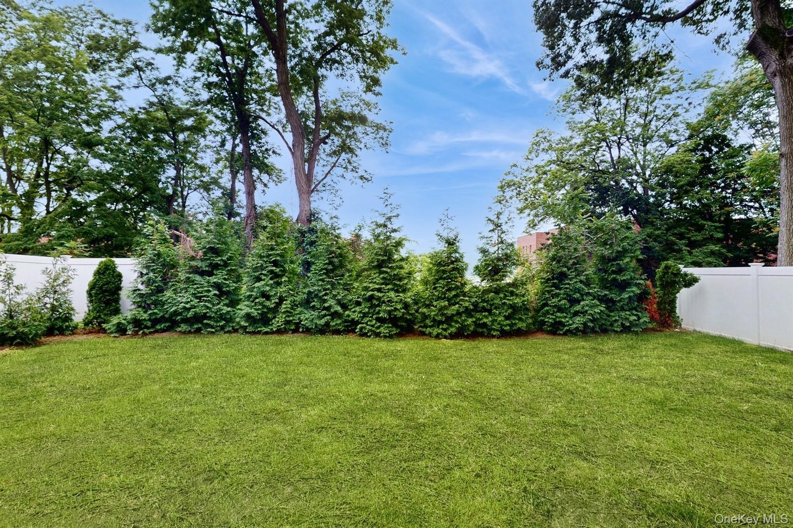 Single Family Arthur  Westchester County, NY 10701, MLS-879717-33