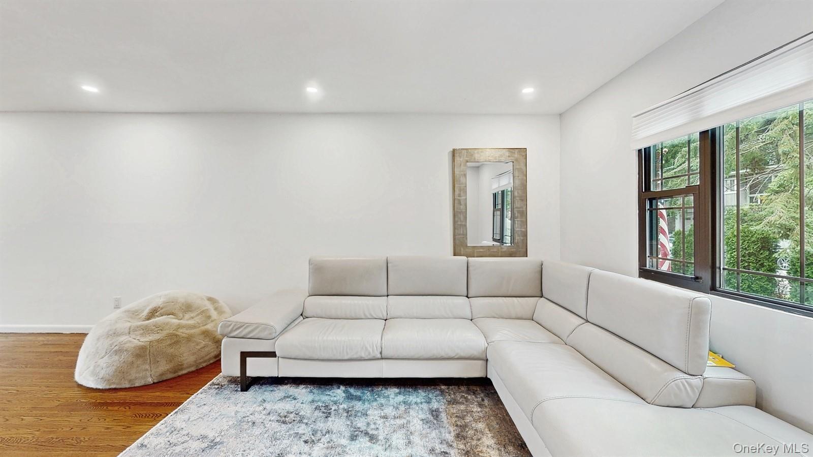 Single Family Arthur  Westchester County, NY 10701, MLS-879717-4