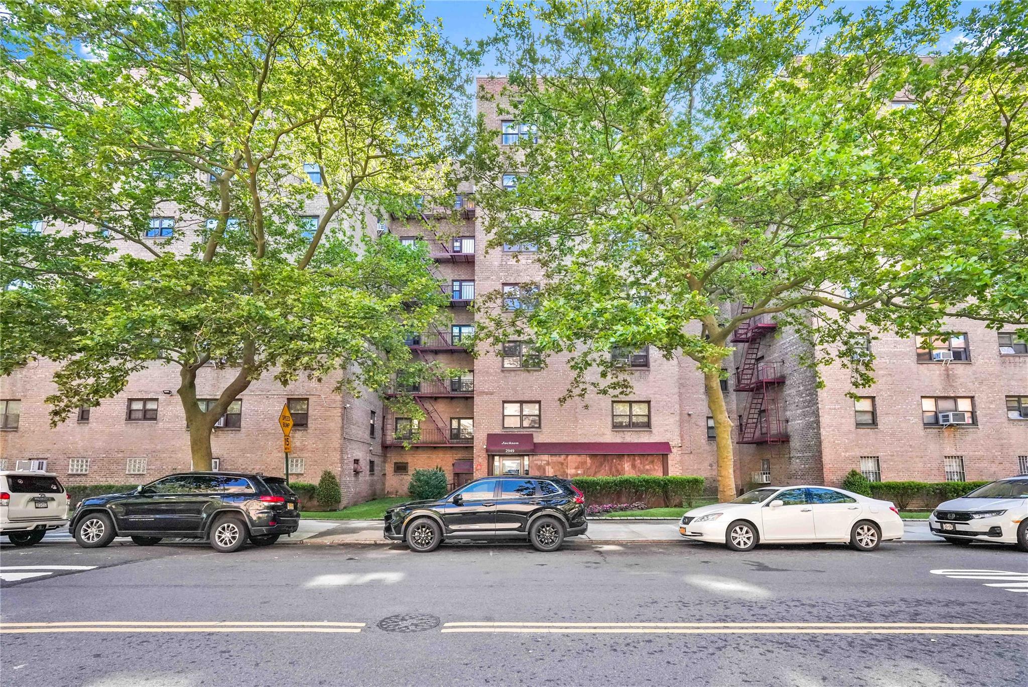 Coop 137  Queens, NY 11354, MLS-879723-14