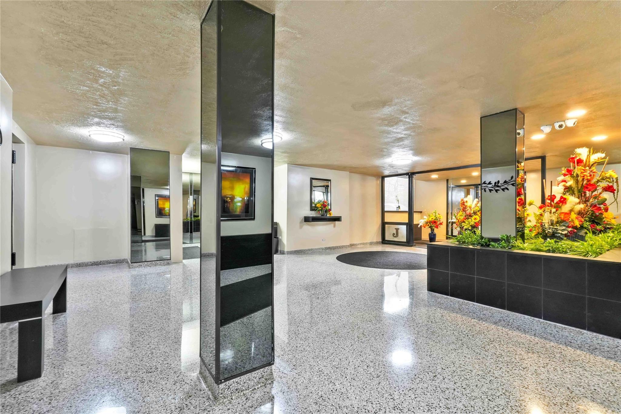 Coop 137  Queens, NY 11354, MLS-879723-15