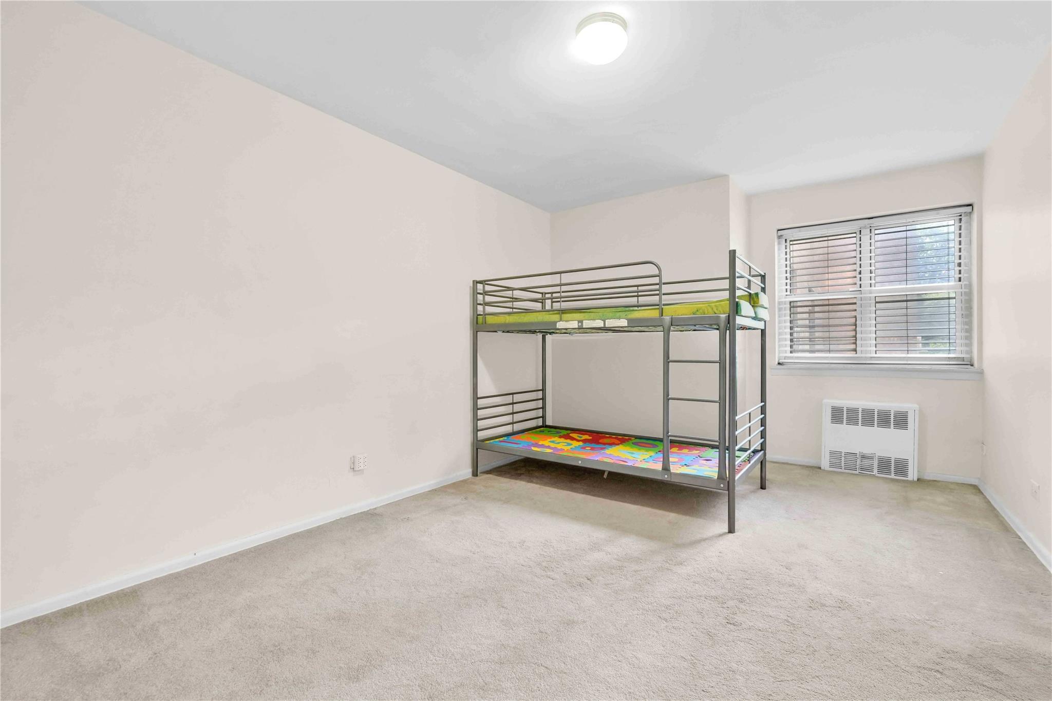 Coop 137  Queens, NY 11354, MLS-879723-6