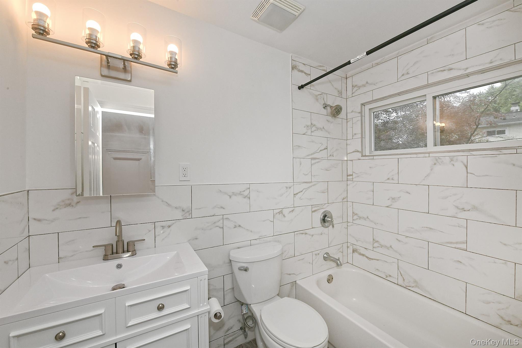 Single Family Ralph Young  Nassau County, NY 11542, MLS-879740-16