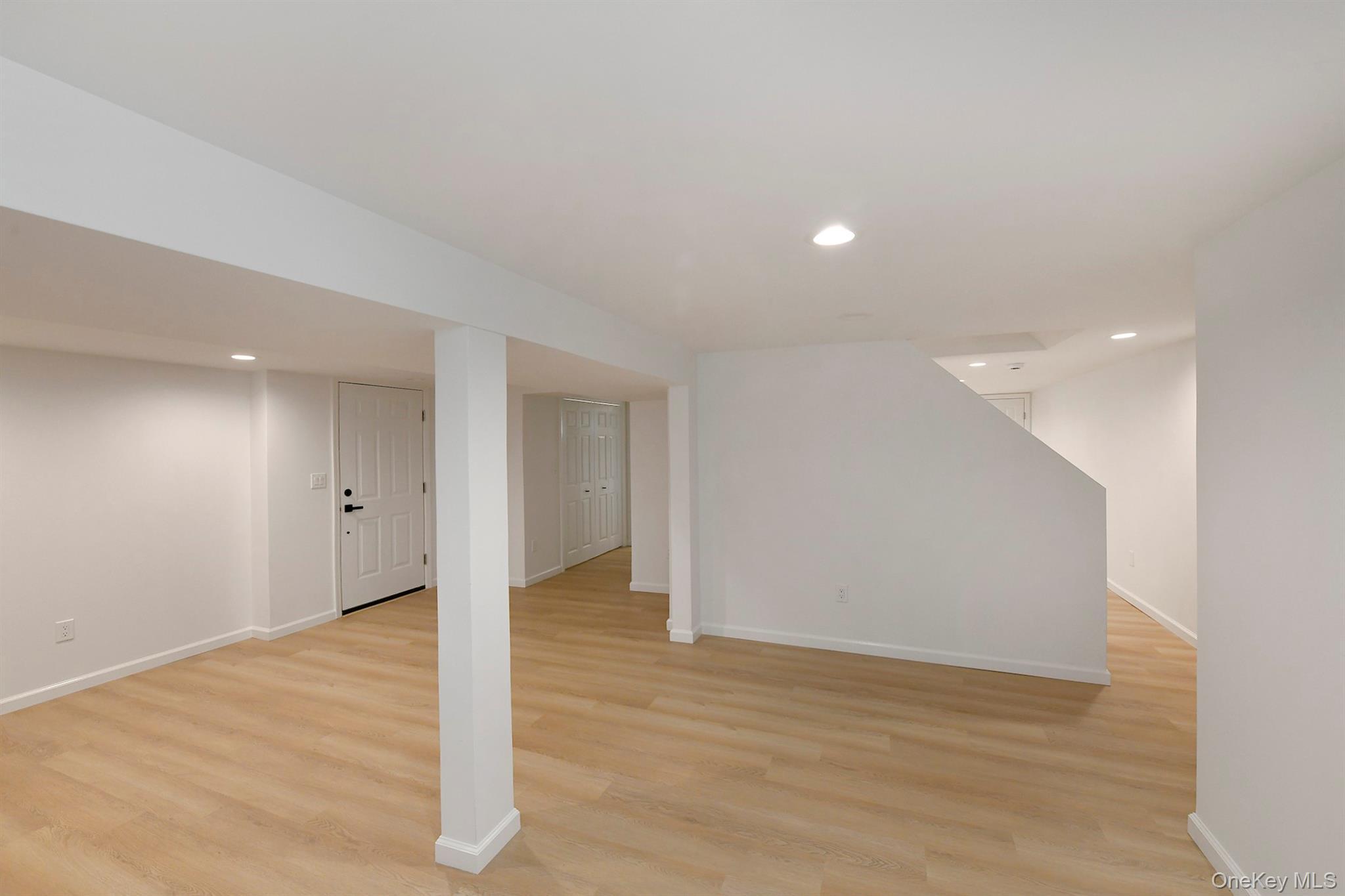 Single Family Ralph Young  Nassau County, NY 11542, MLS-879740-21