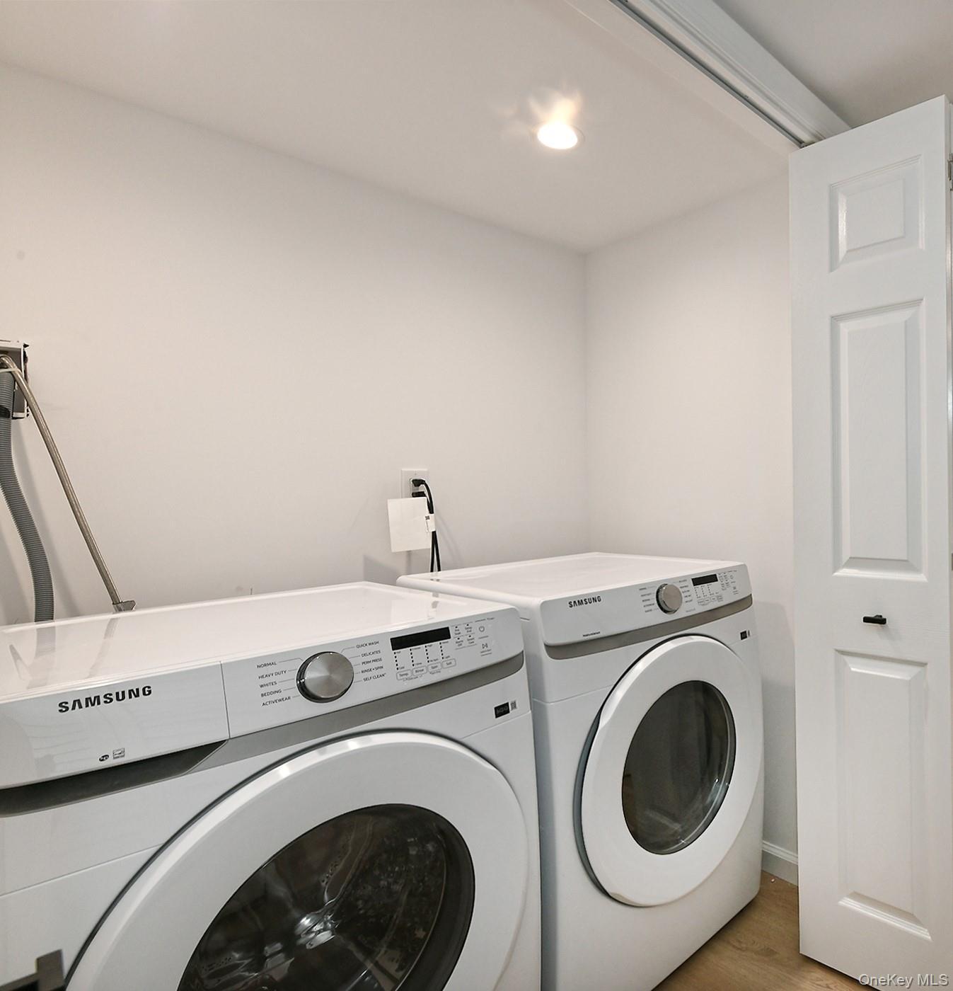 Single Family Ralph Young  Nassau County, NY 11542, MLS-879740-23