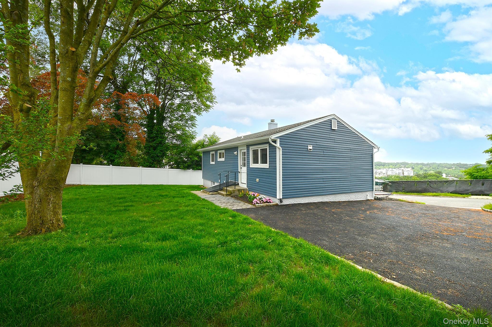 Single Family Ralph Young  Nassau County, NY 11542, MLS-879740-27