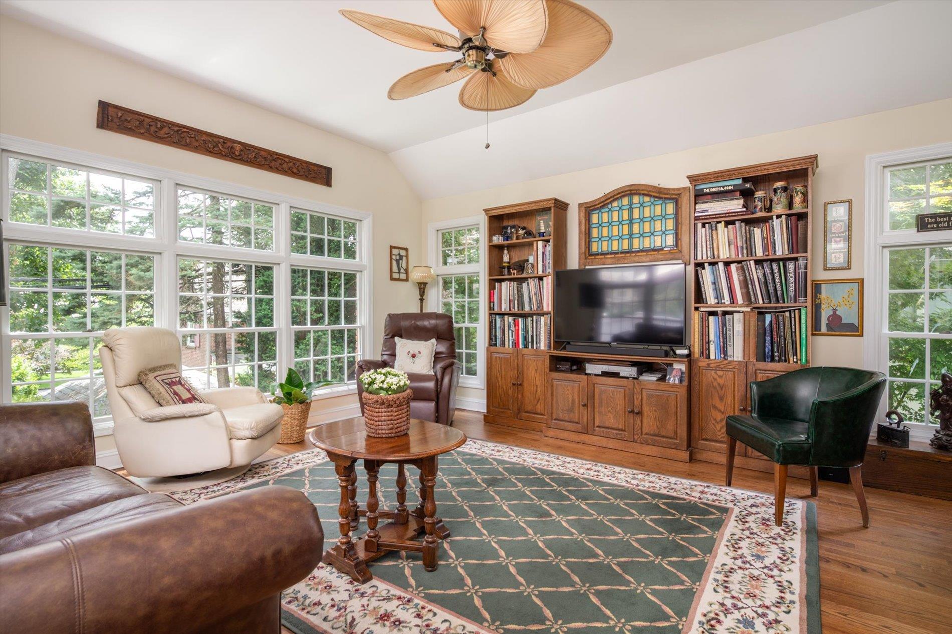 Single Family Mason  Nassau County, NY 11030, MLS-879742-10
