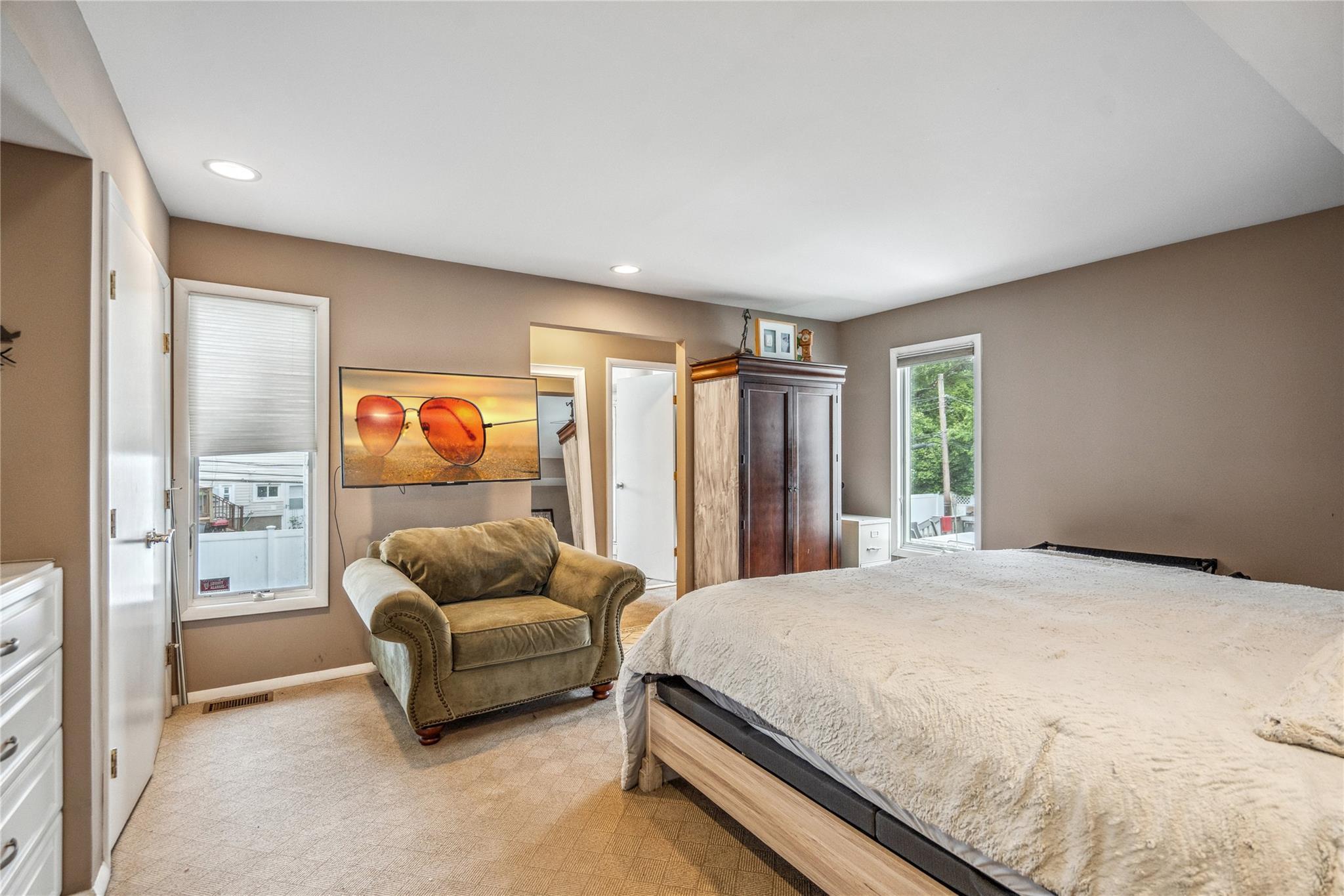 Single Family Circle  Nassau County, NY 11791, MLS-879743-19