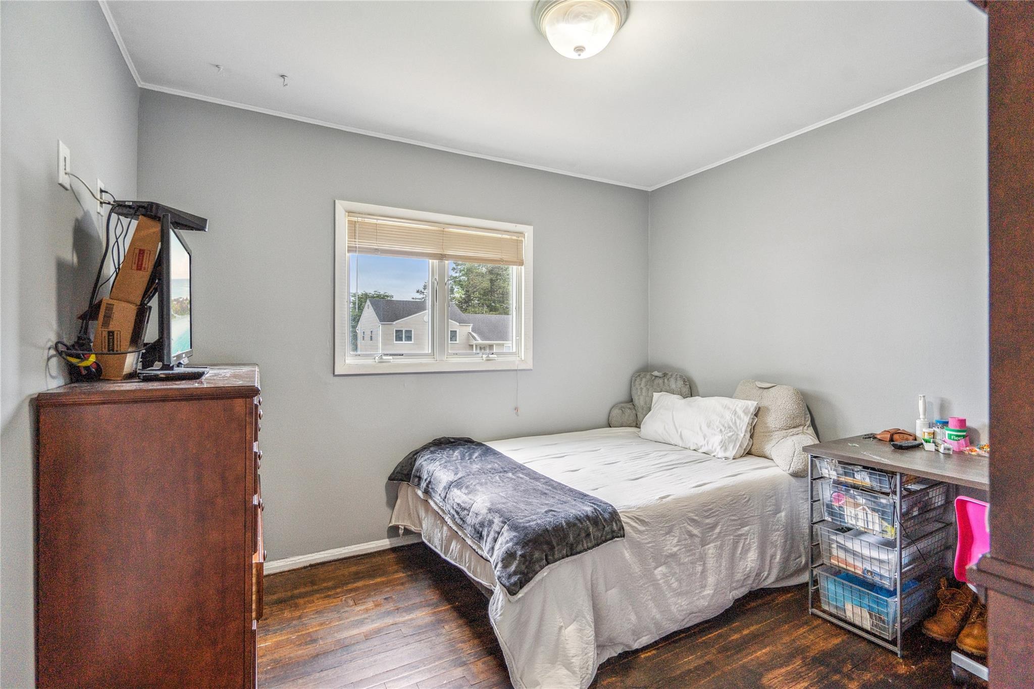 Single Family Circle  Nassau County, NY 11791, MLS-879743-21