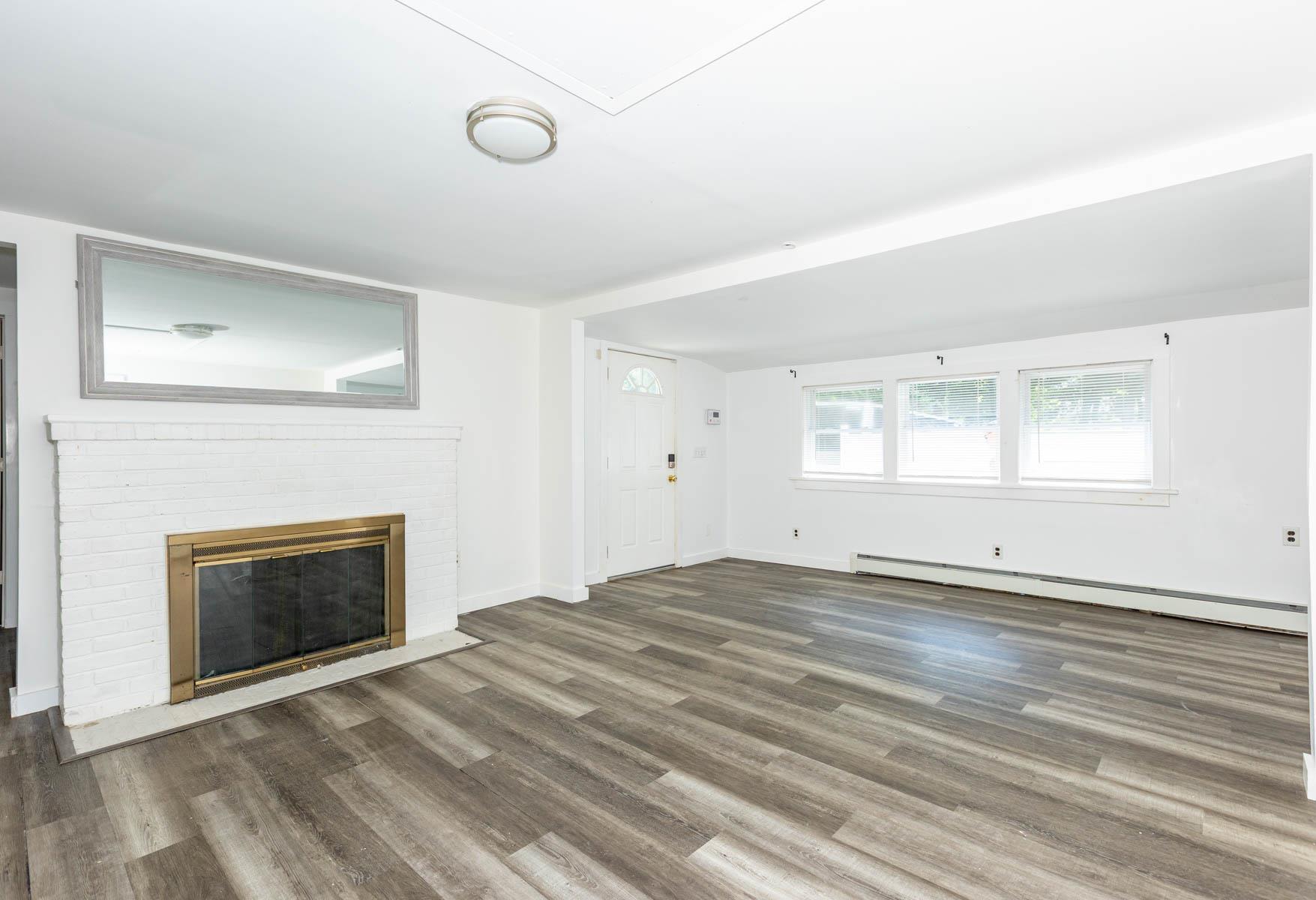 Single Family Grant  Suffolk County, NY 11717, MLS-879759-4