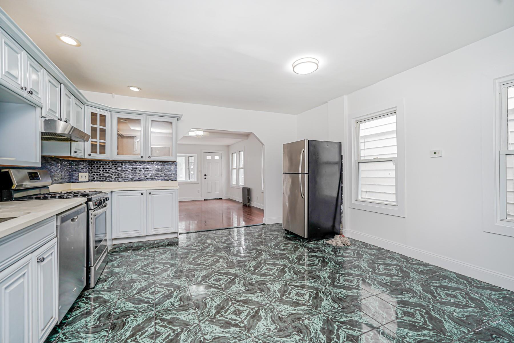Single Family 39th  Brooklyn, NY 11203, MLS-879767-10