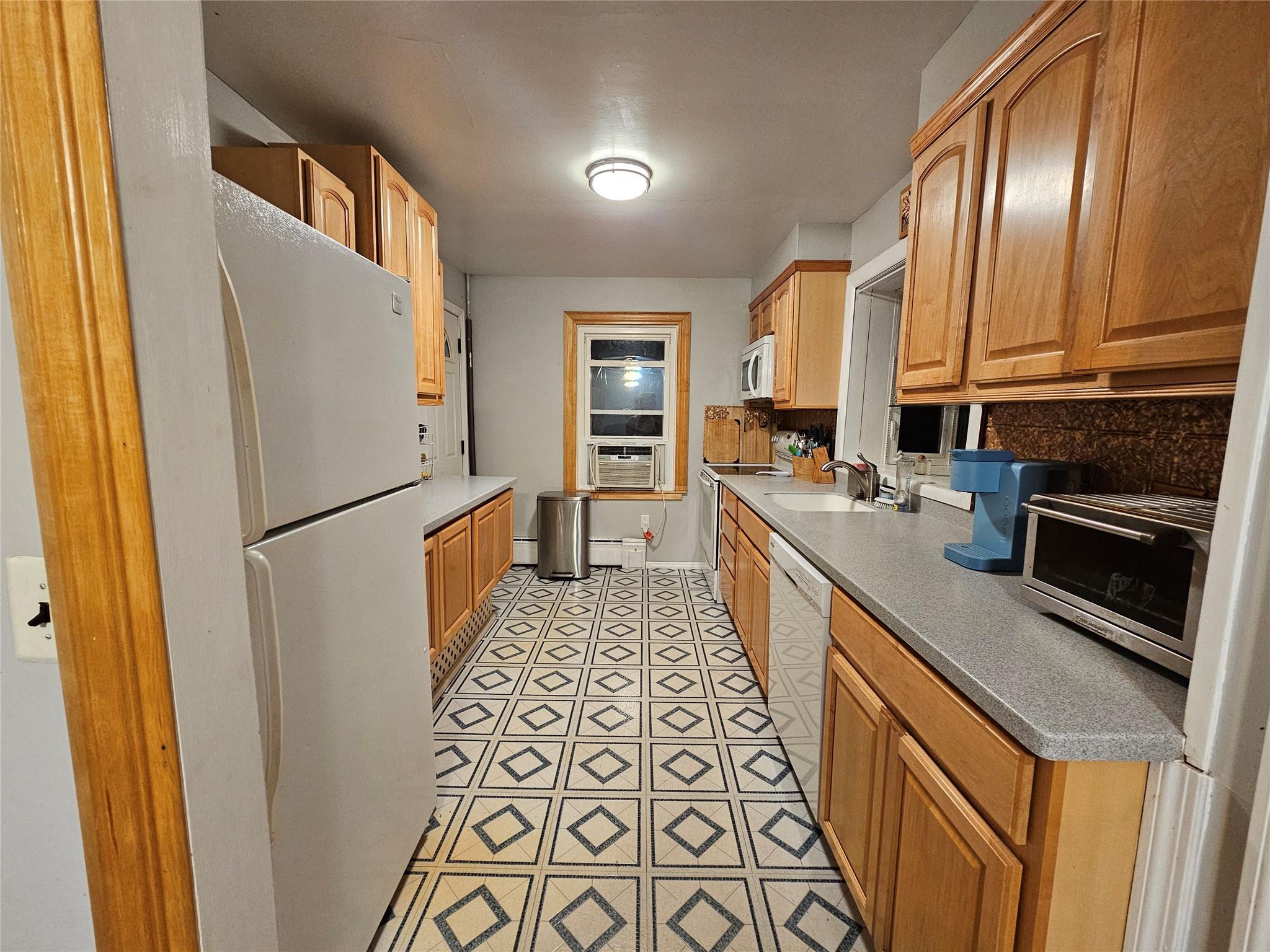 Single Family Round Lake  Orange County, NY 10950, MLS-879786-16