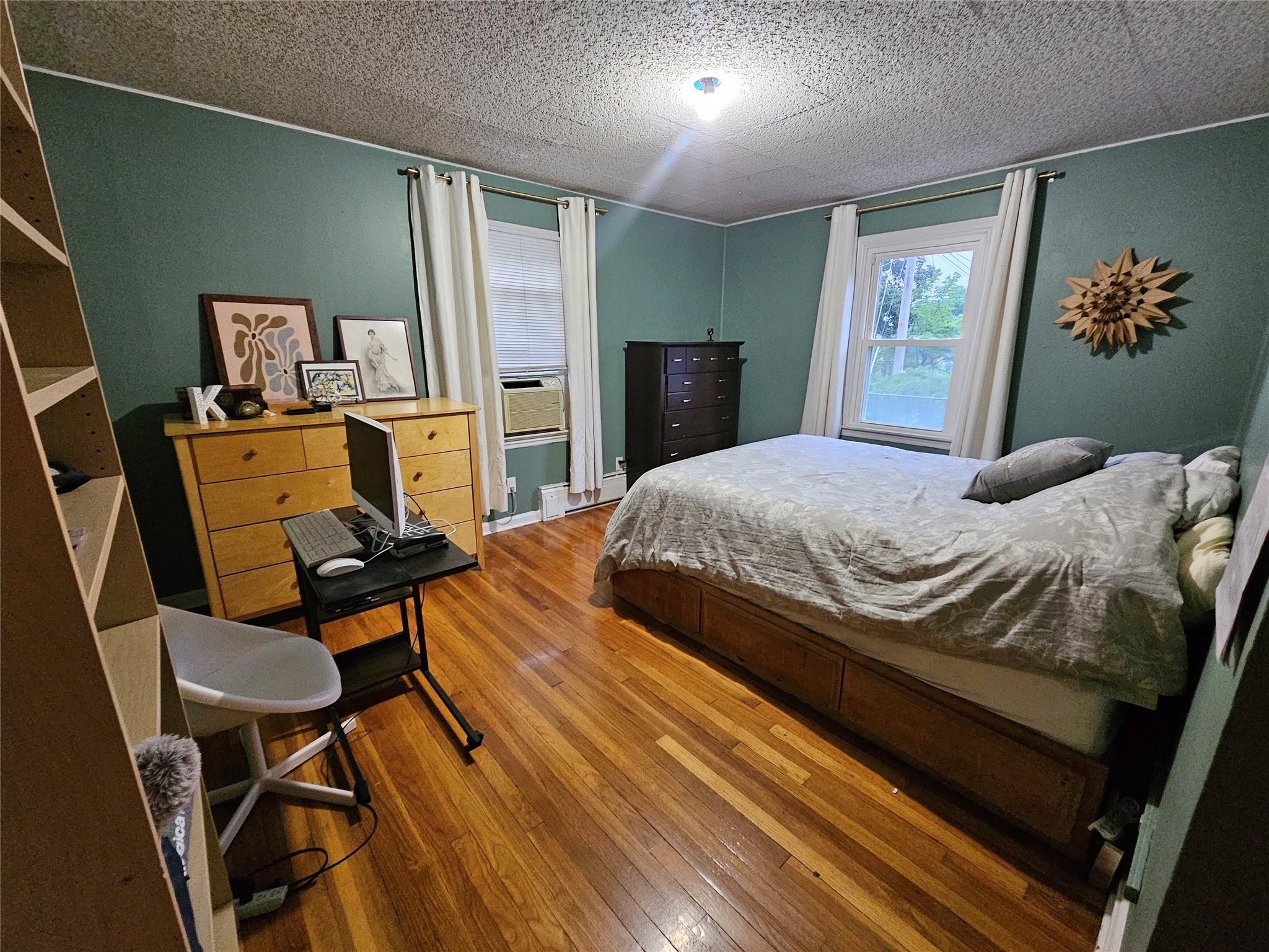 Single Family Round Lake  Orange County, NY 10950, MLS-879786-21