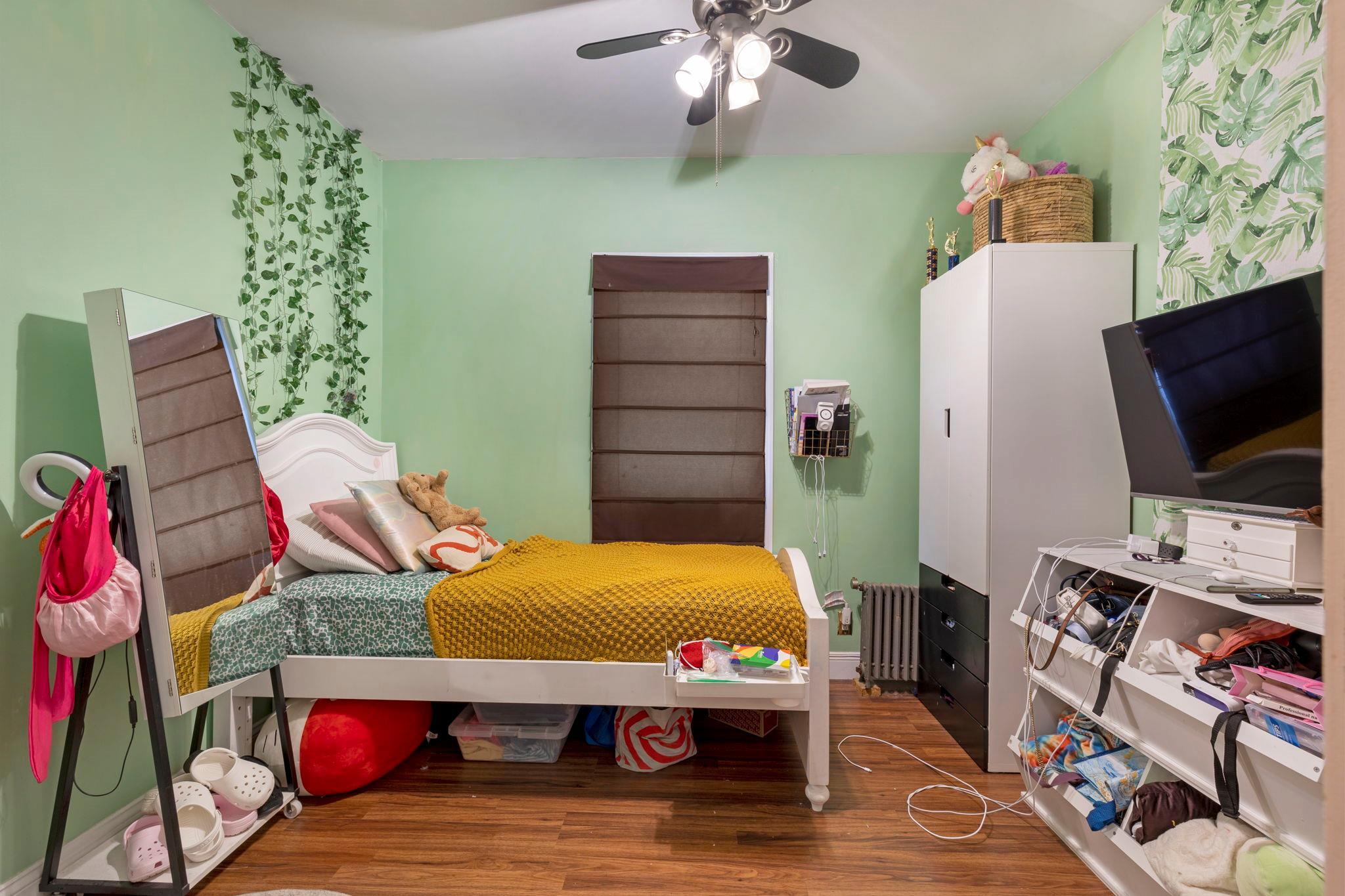 Single Family Coddington  Bronx, NY 10461, MLS-879823-15