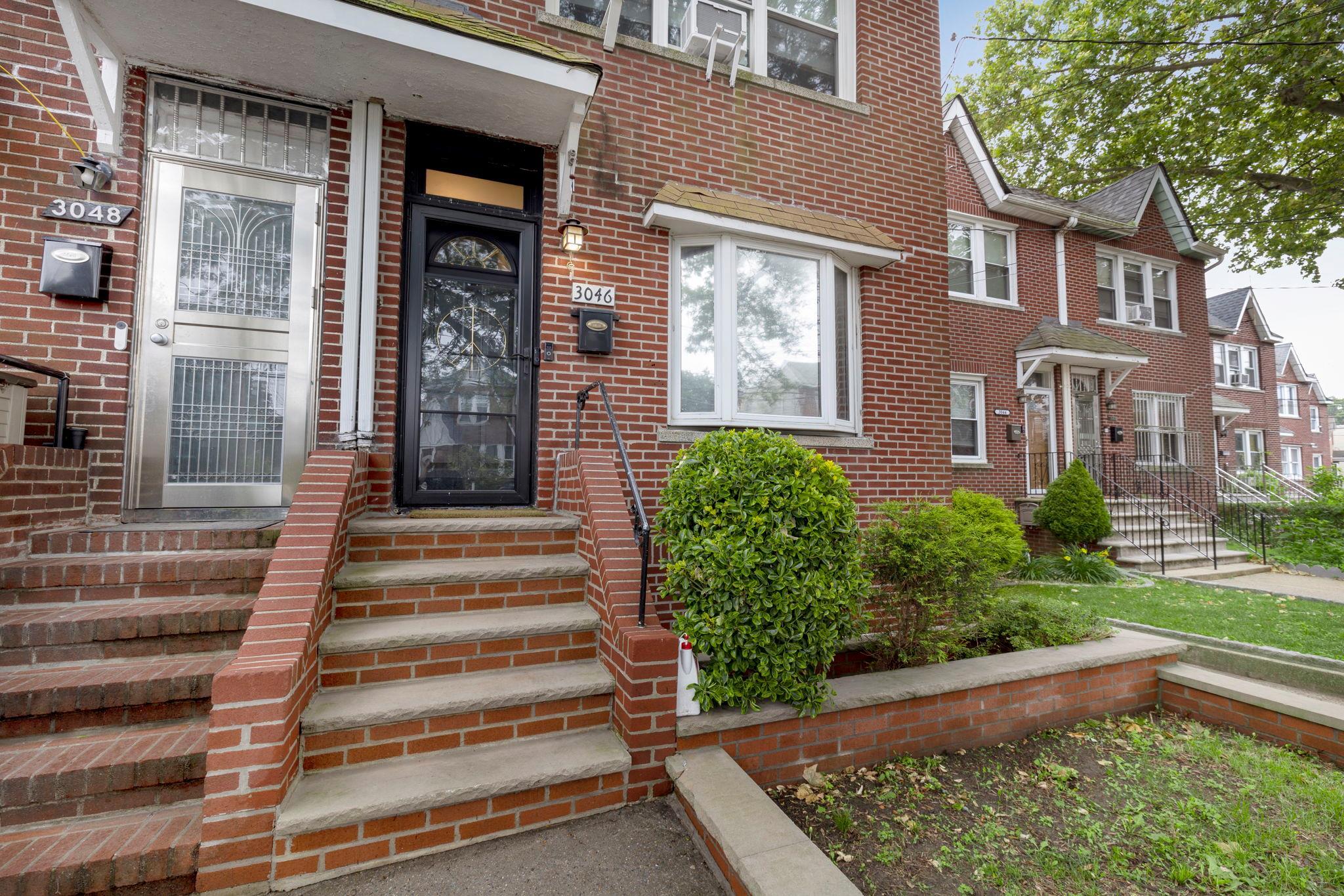 Single Family Coddington  Bronx, NY 10461, MLS-879823-2