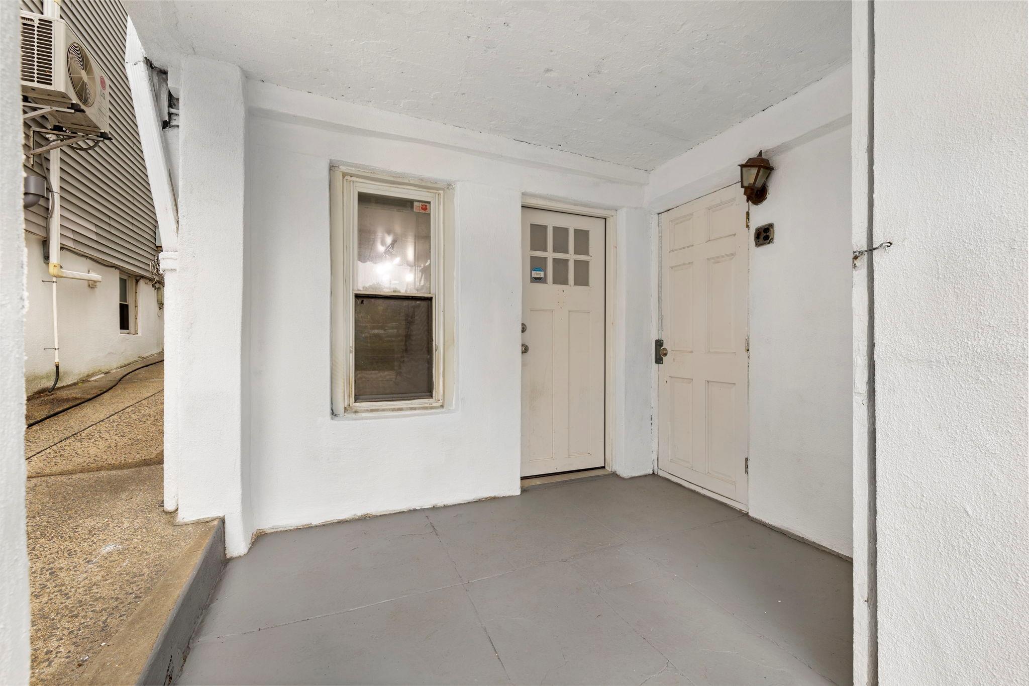 Single Family Coddington  Bronx, NY 10461, MLS-879823-25