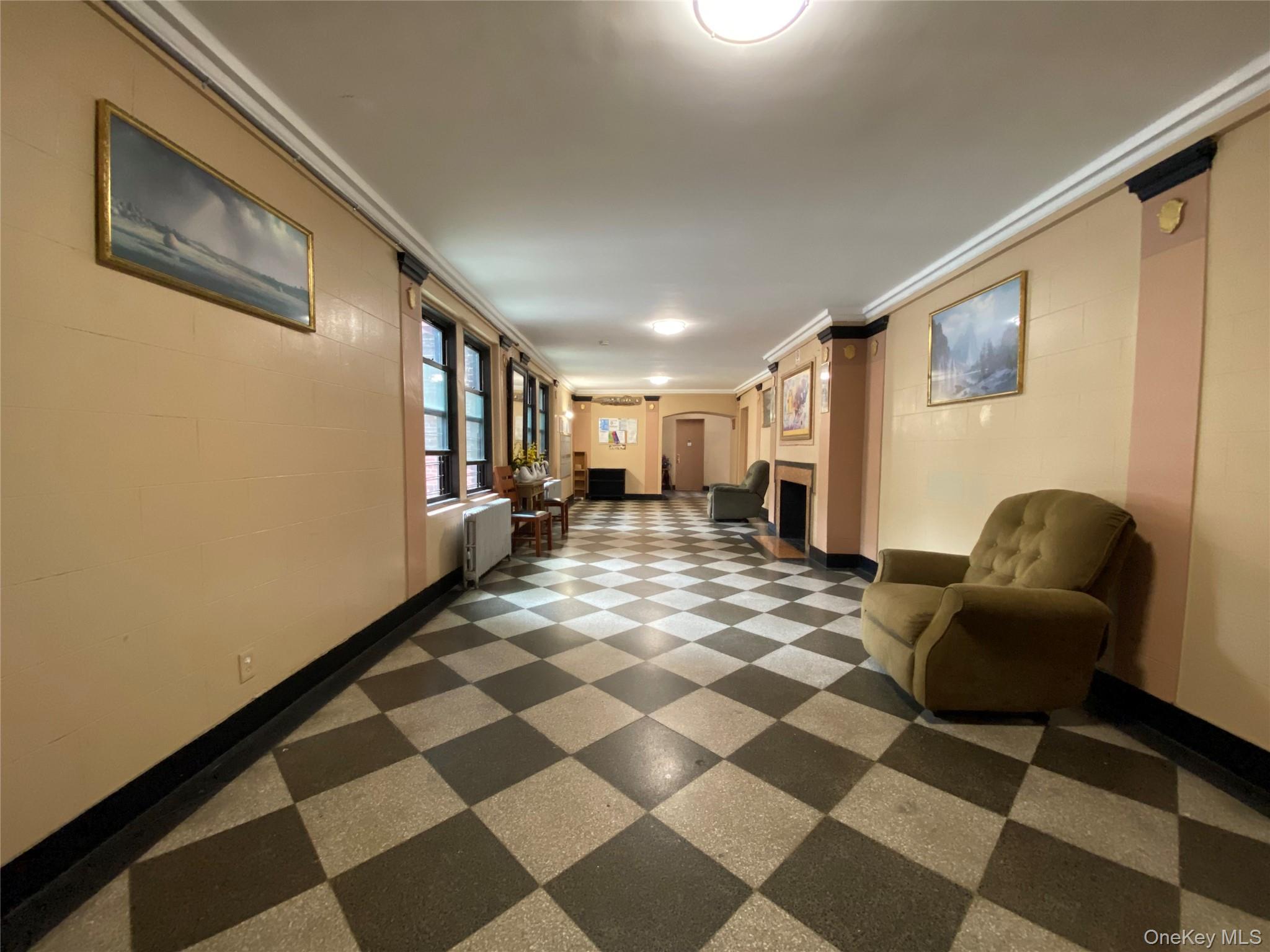 Coop Saunders  Queens, NY 11374, MLS-879831-22