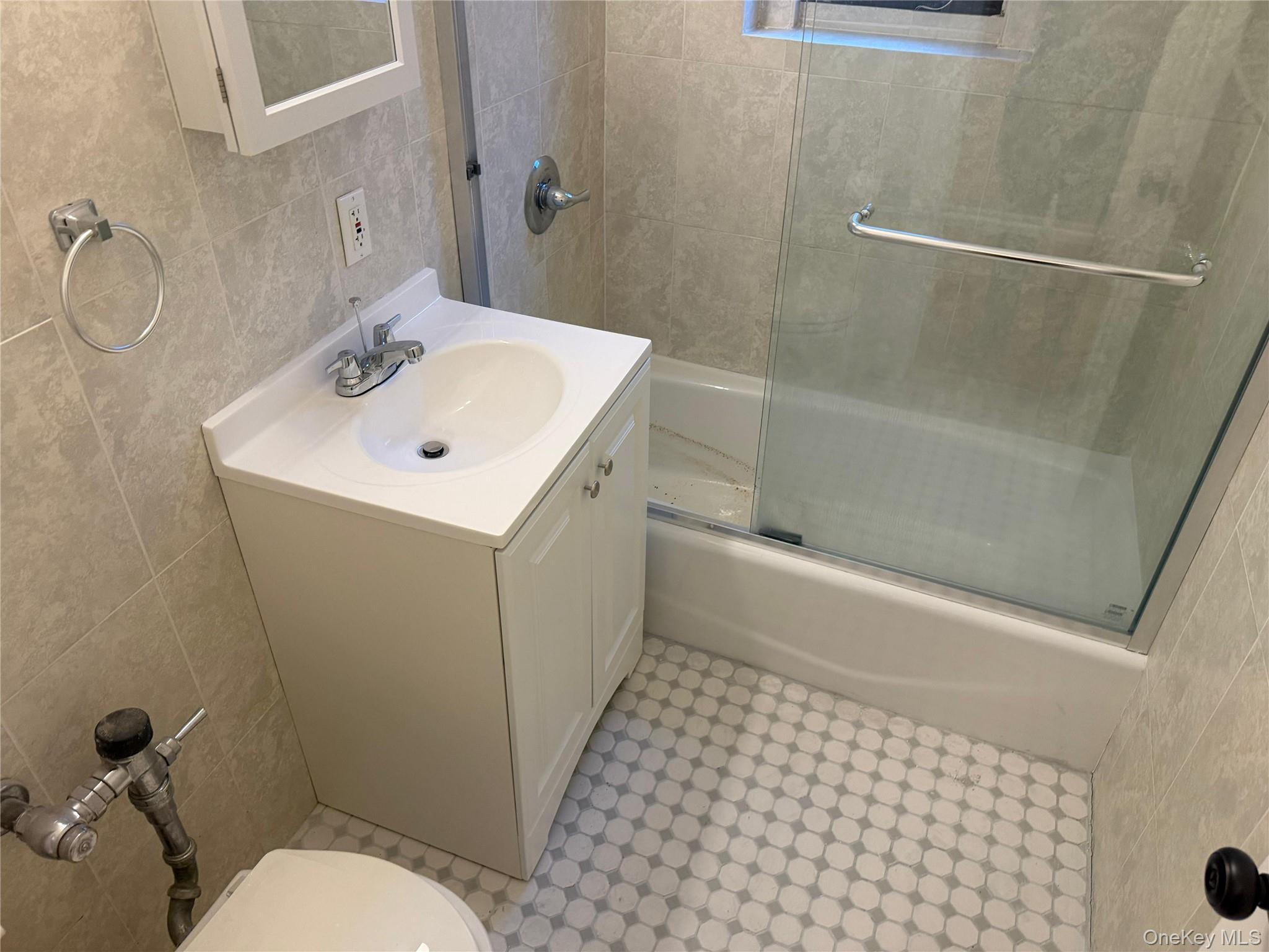 Coop Saunders Queens, NY 11374, MLS-879831-9