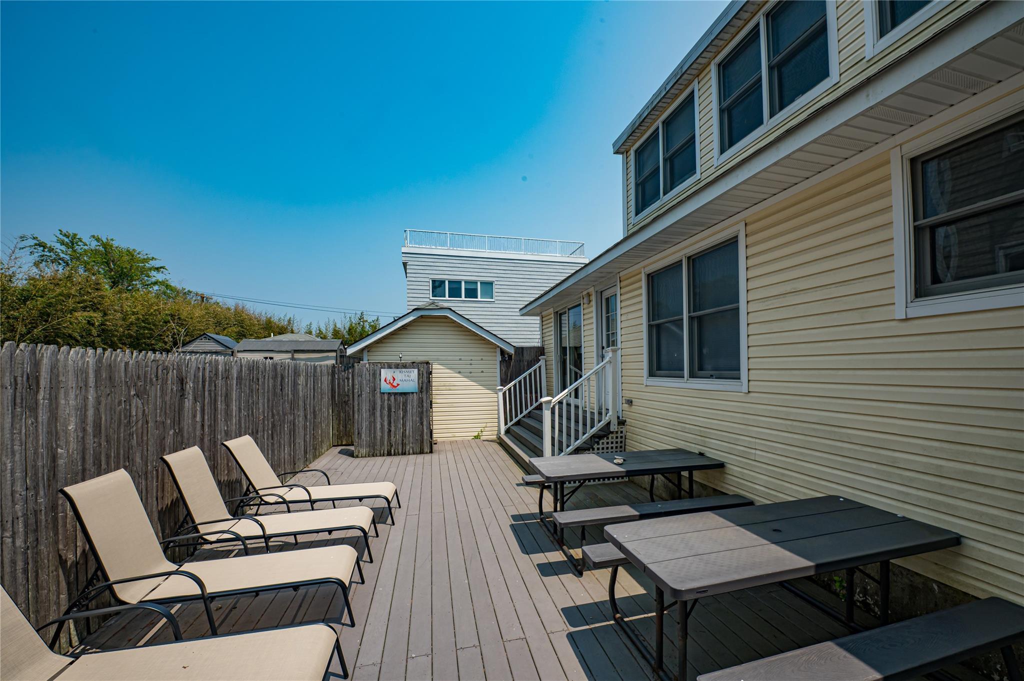 Single Family Oak Suffolk County, NY 11706, MLS-879837-21