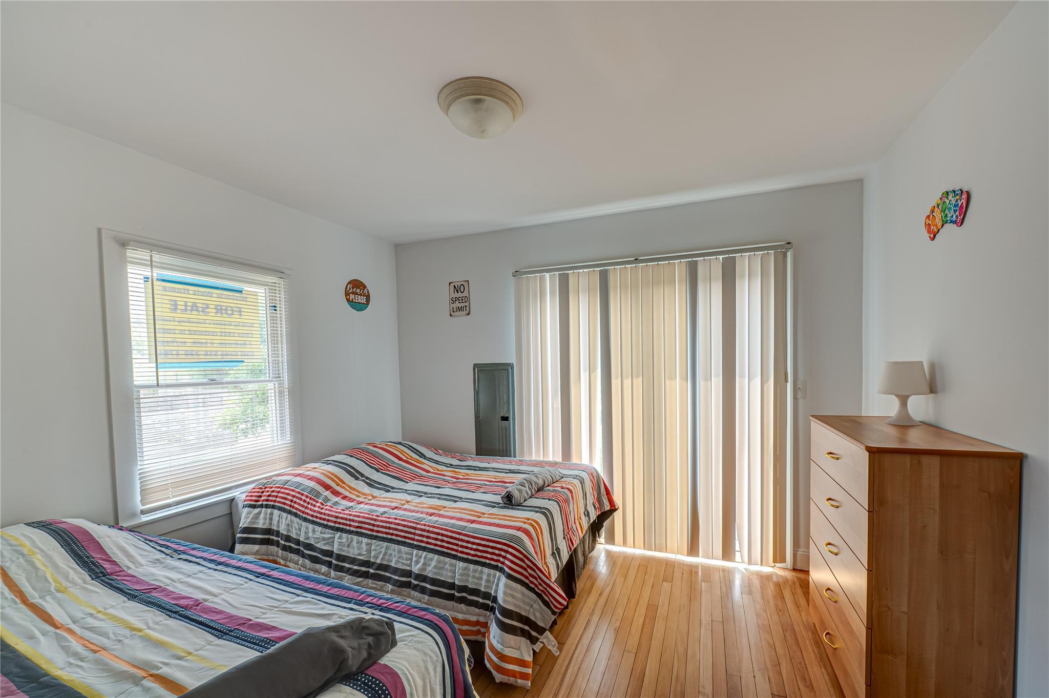 Single Family Oak Suffolk County, NY 11706, MLS-879837-6