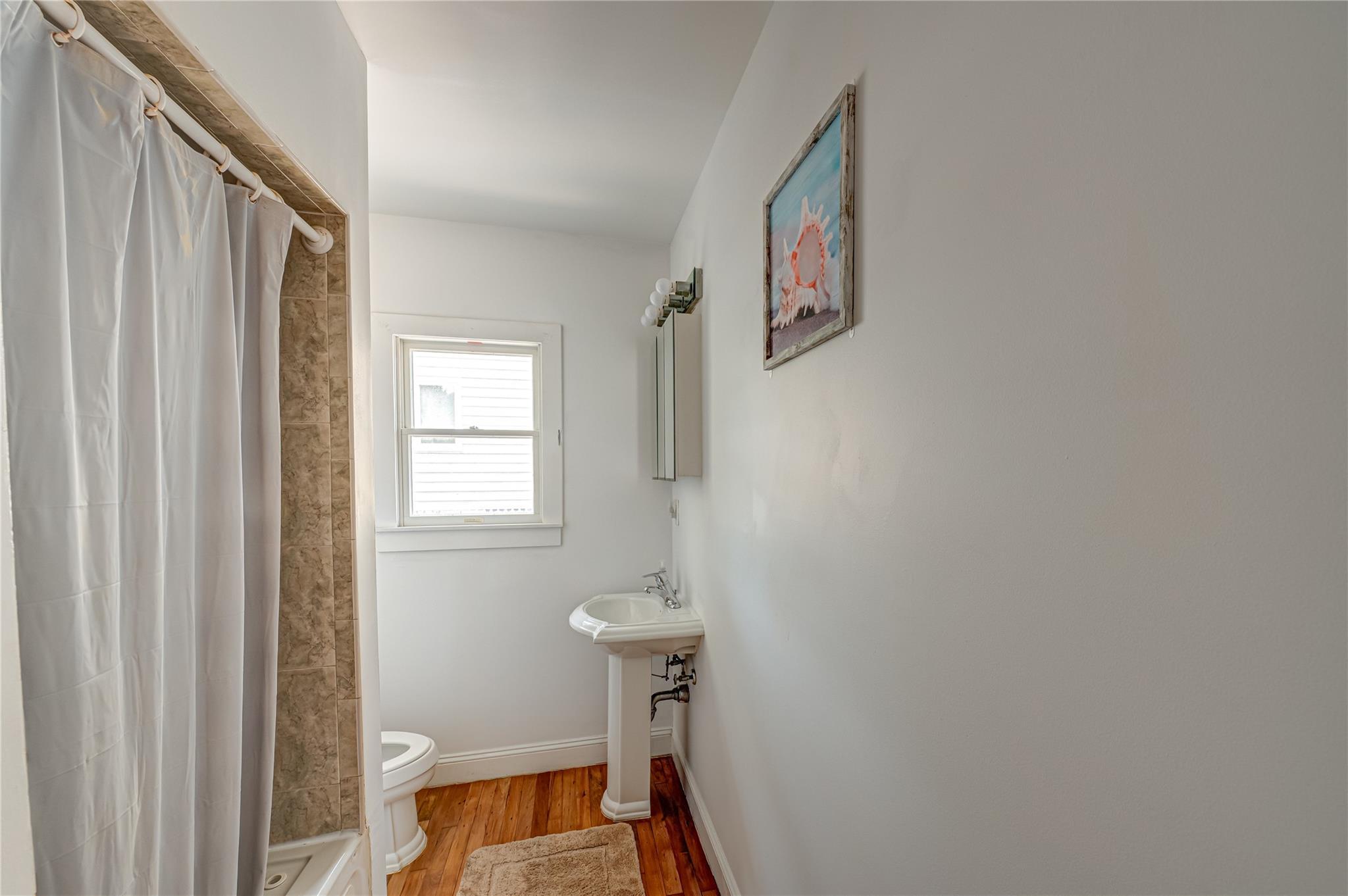 Single Family Oak Suffolk County, NY 11706, MLS-879837-9