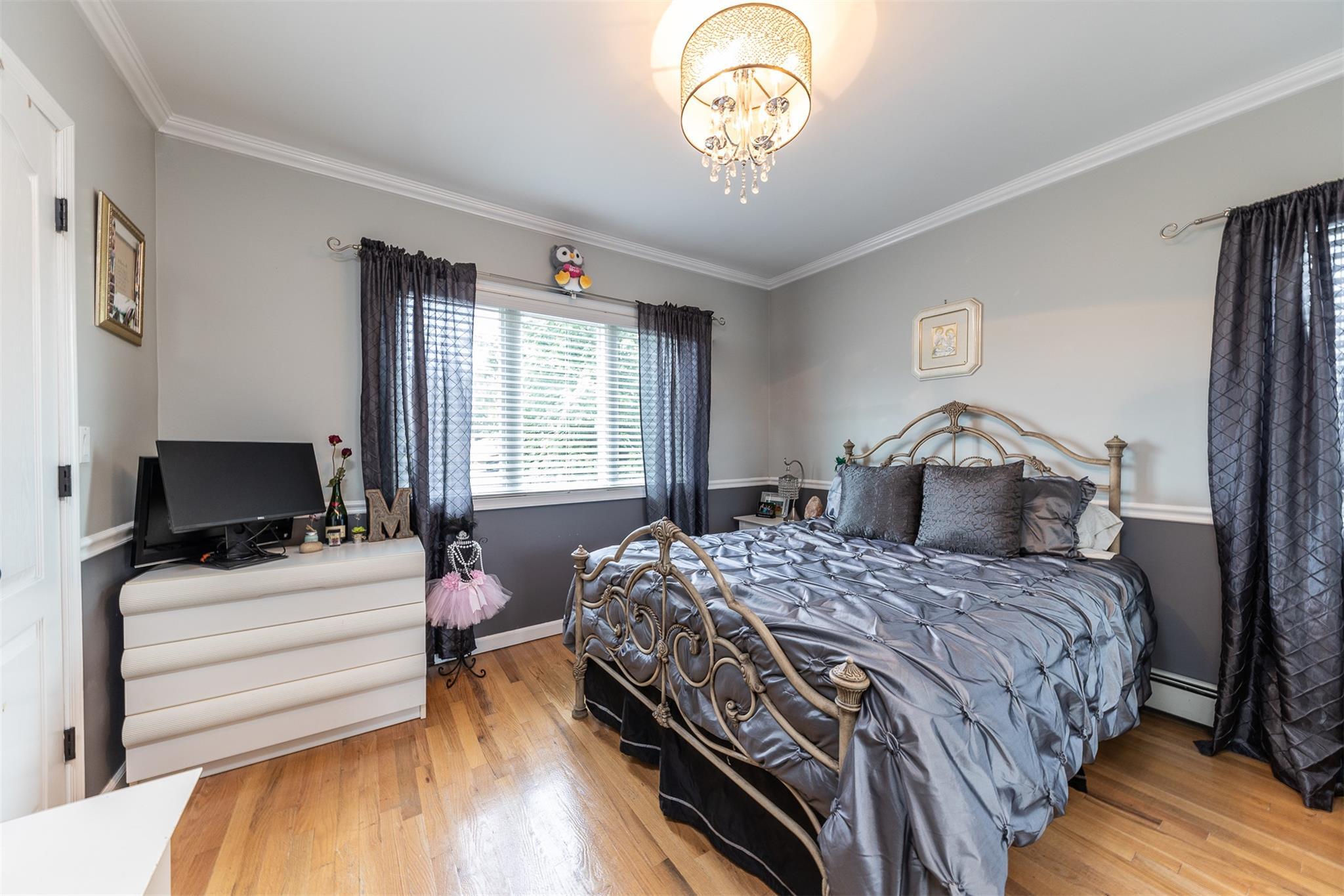 Single Family Davison  Nassau County, NY 11572, MLS-879869-13